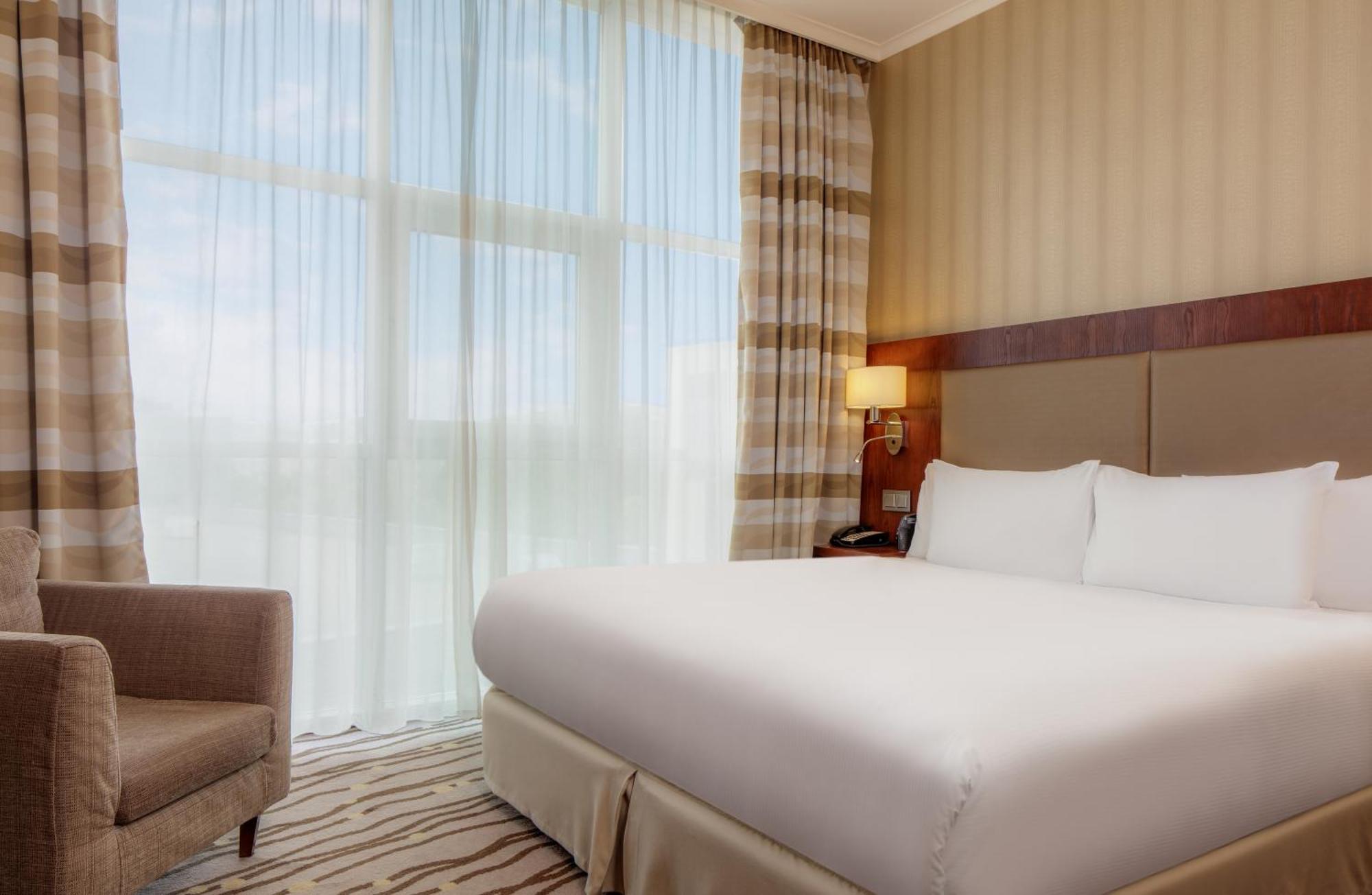 One-Bedroom King Suite