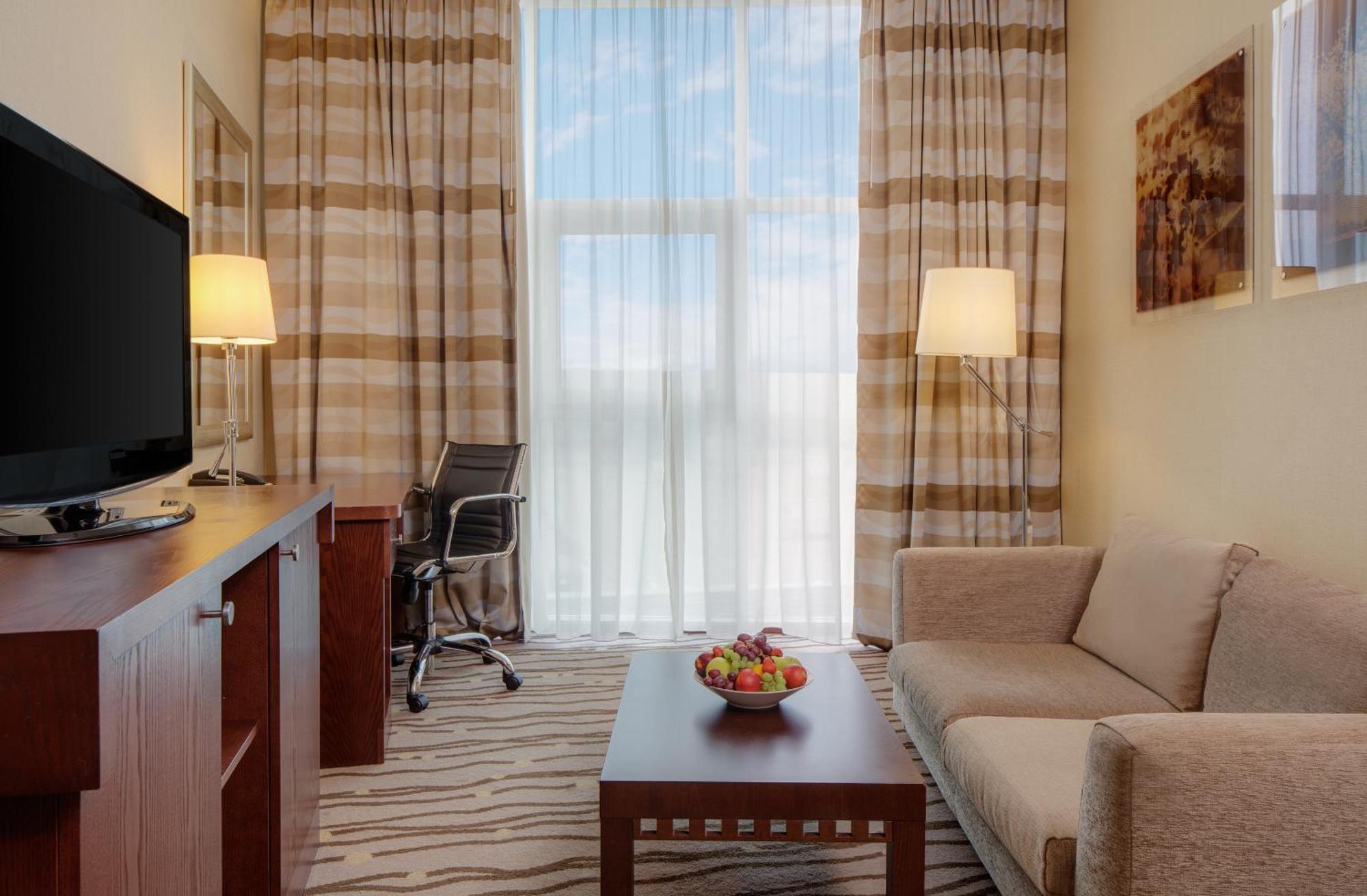One-Bedroom King Suite