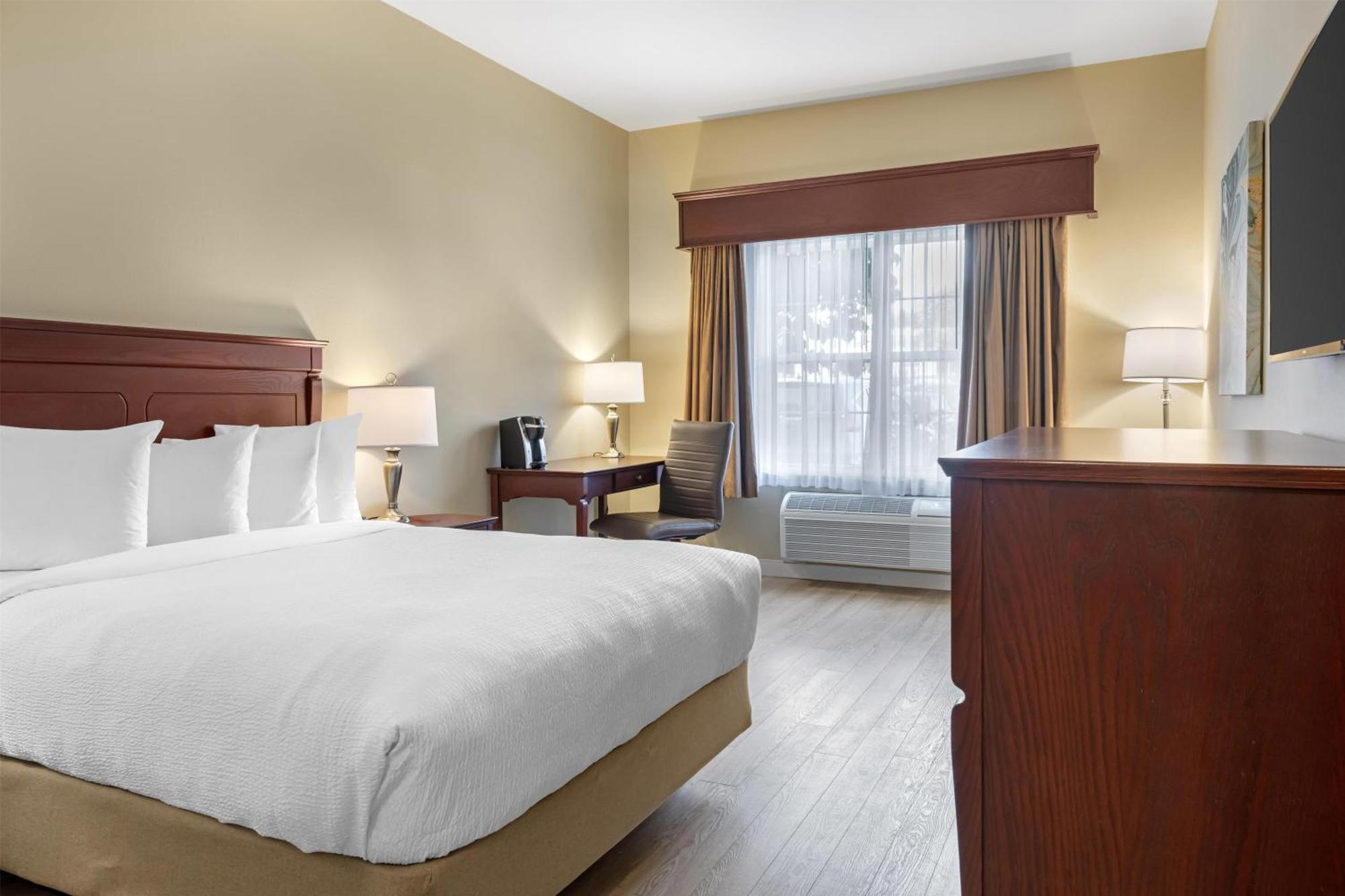 Queen Room