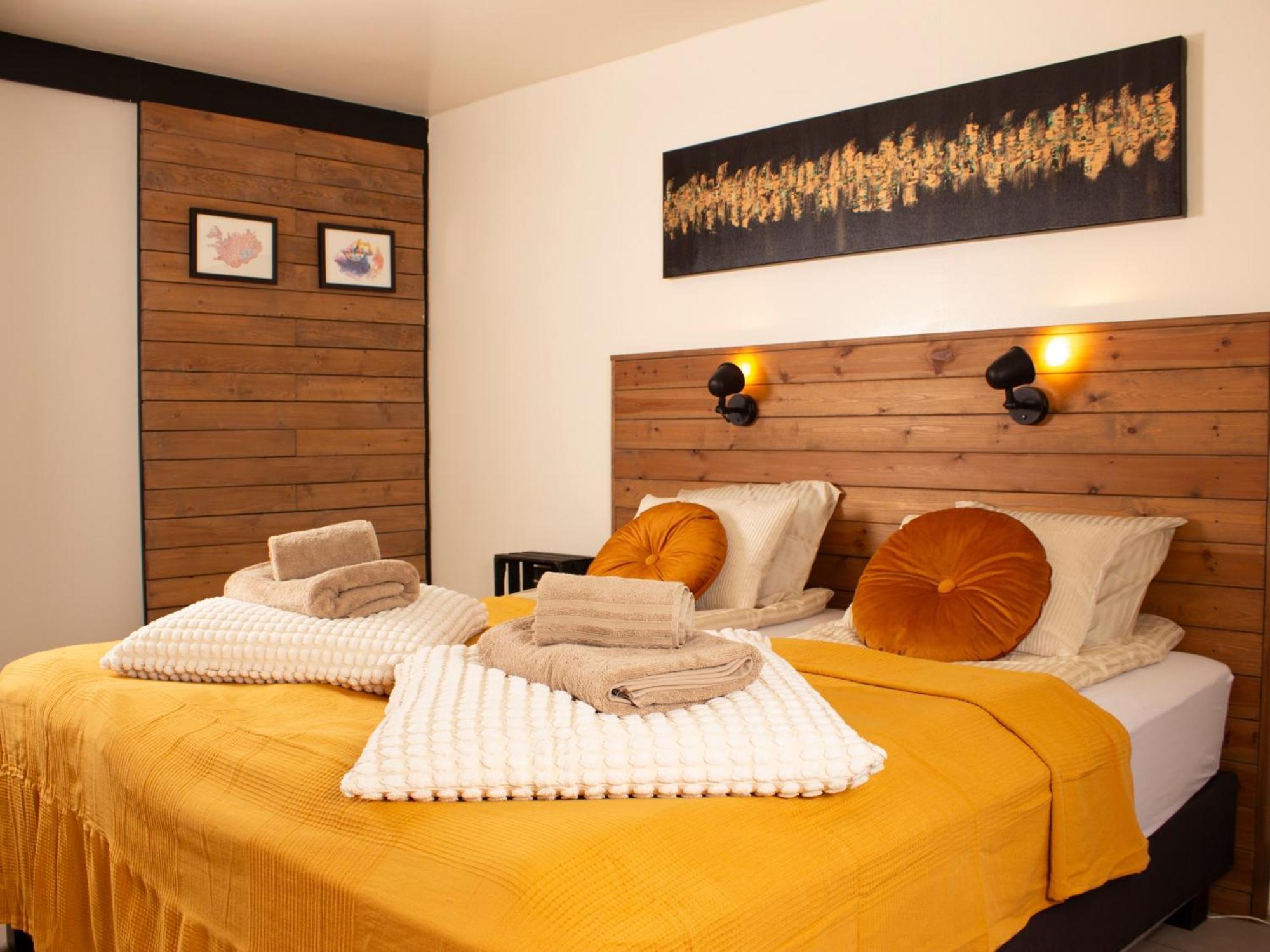 Double or Twin Room Private Bathroom
