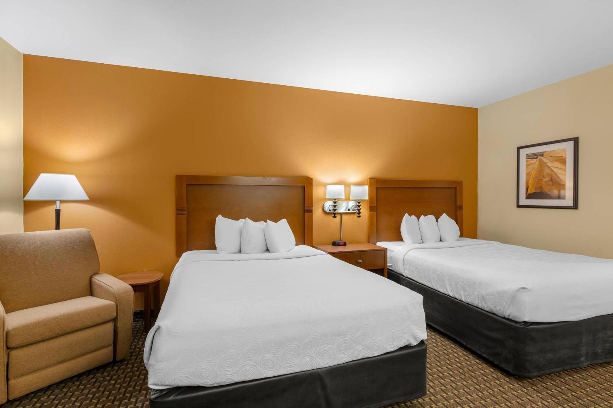 Queen Suite Two Queen Beds Non-Smoking