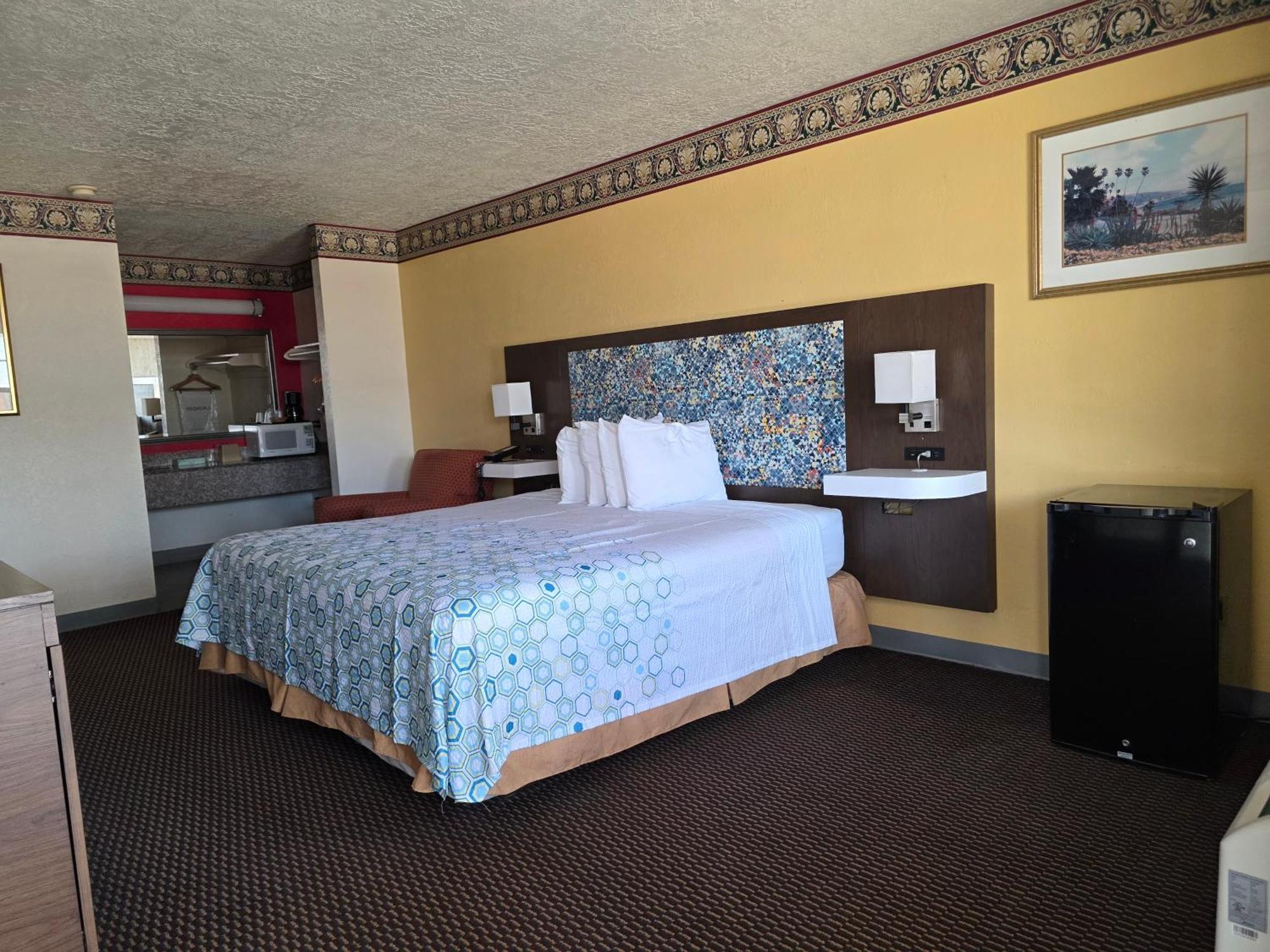 Standard King Room