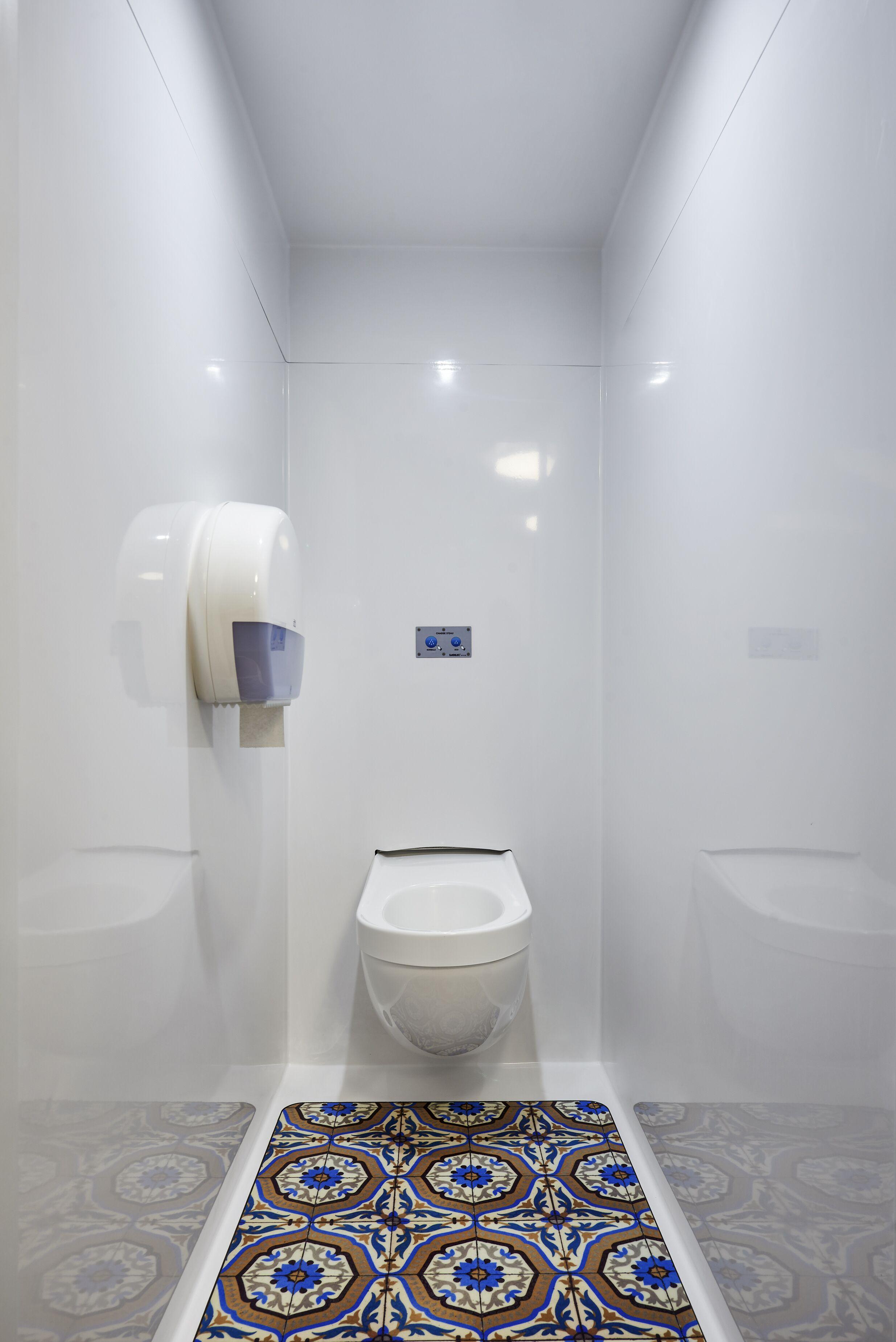 Cabrio Room Private Bathroom