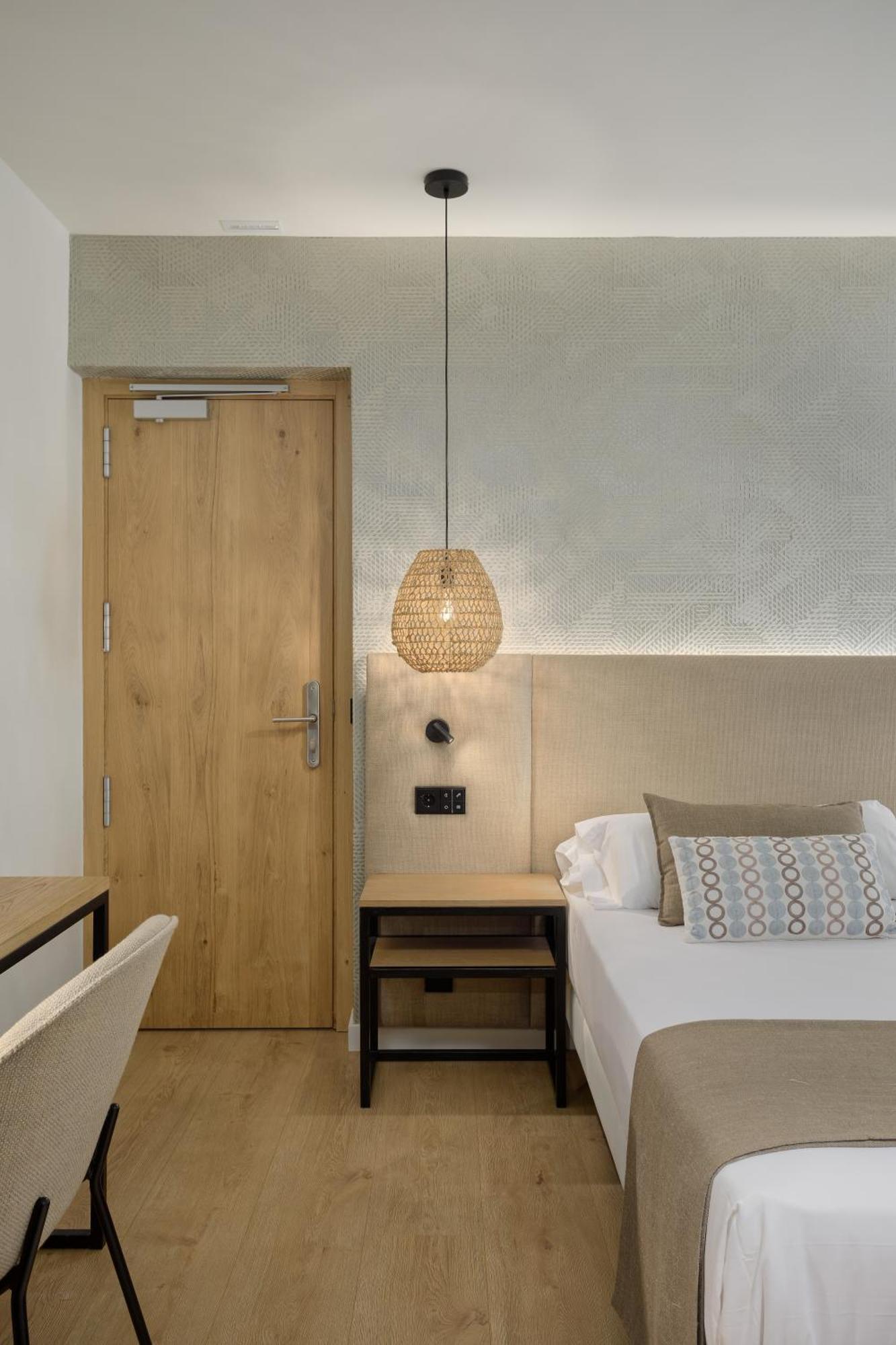 Triple Room,1722889856:JPEG