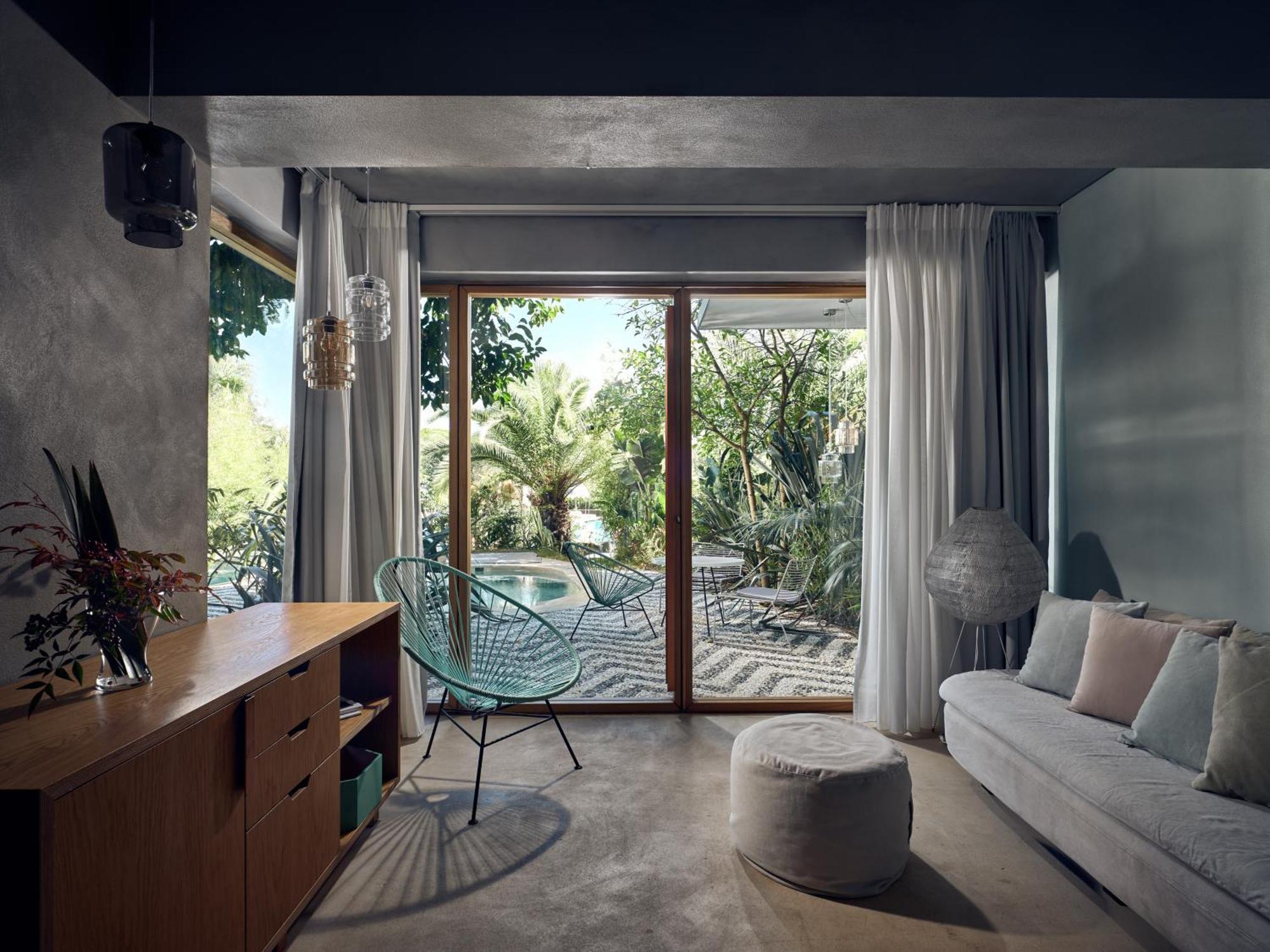 One Bedroom Pool Suite