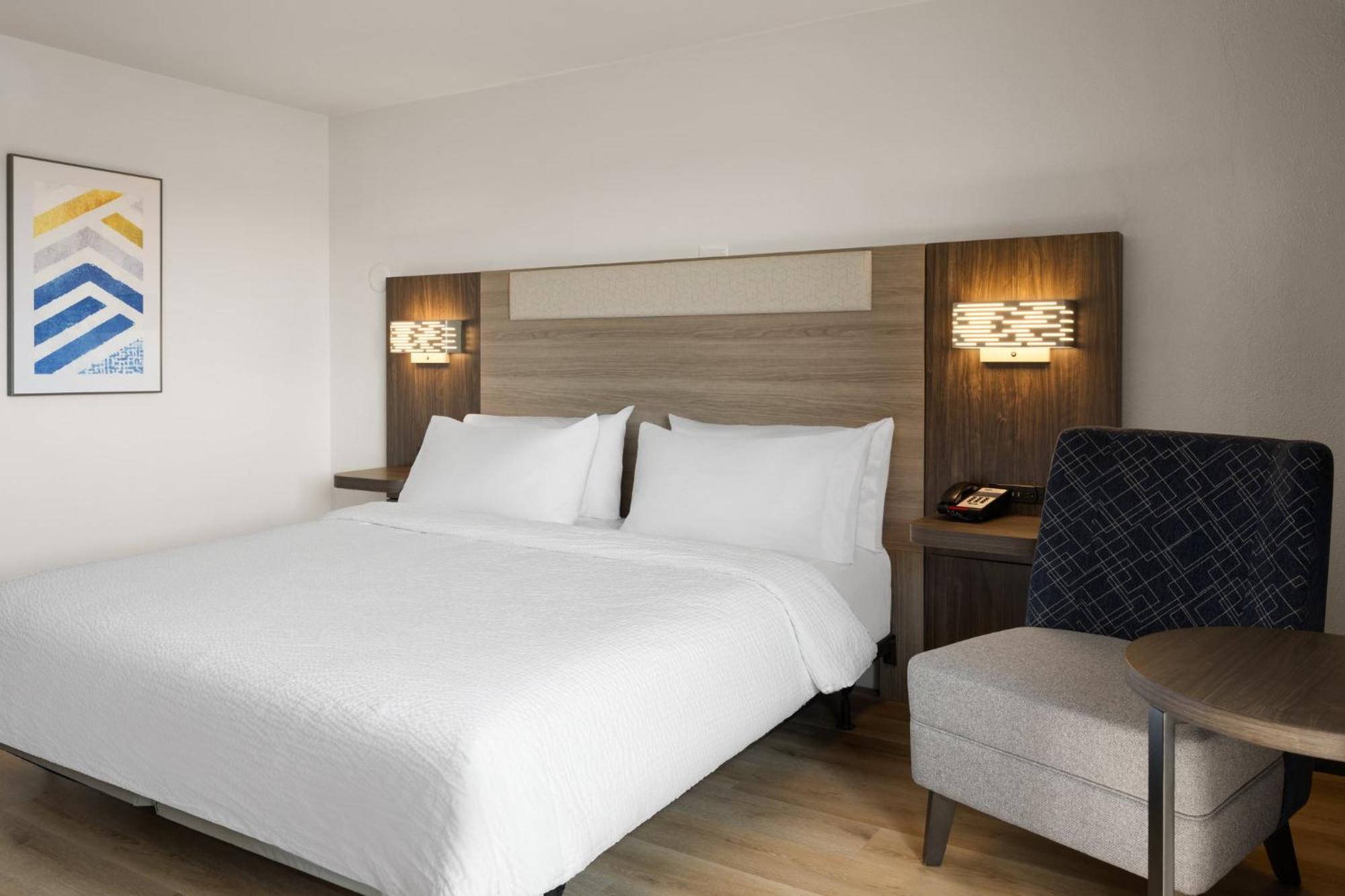 King Room Mobility Access or Hearing Accessible