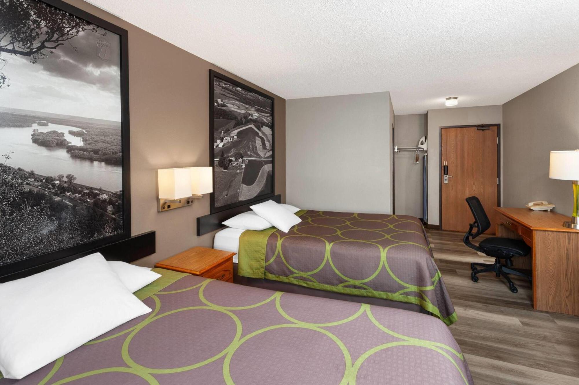 Queen Room Two Queen Beds Non-Smoking
