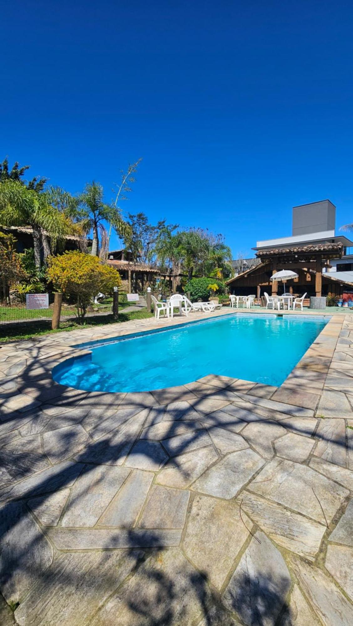 Suite Pool View