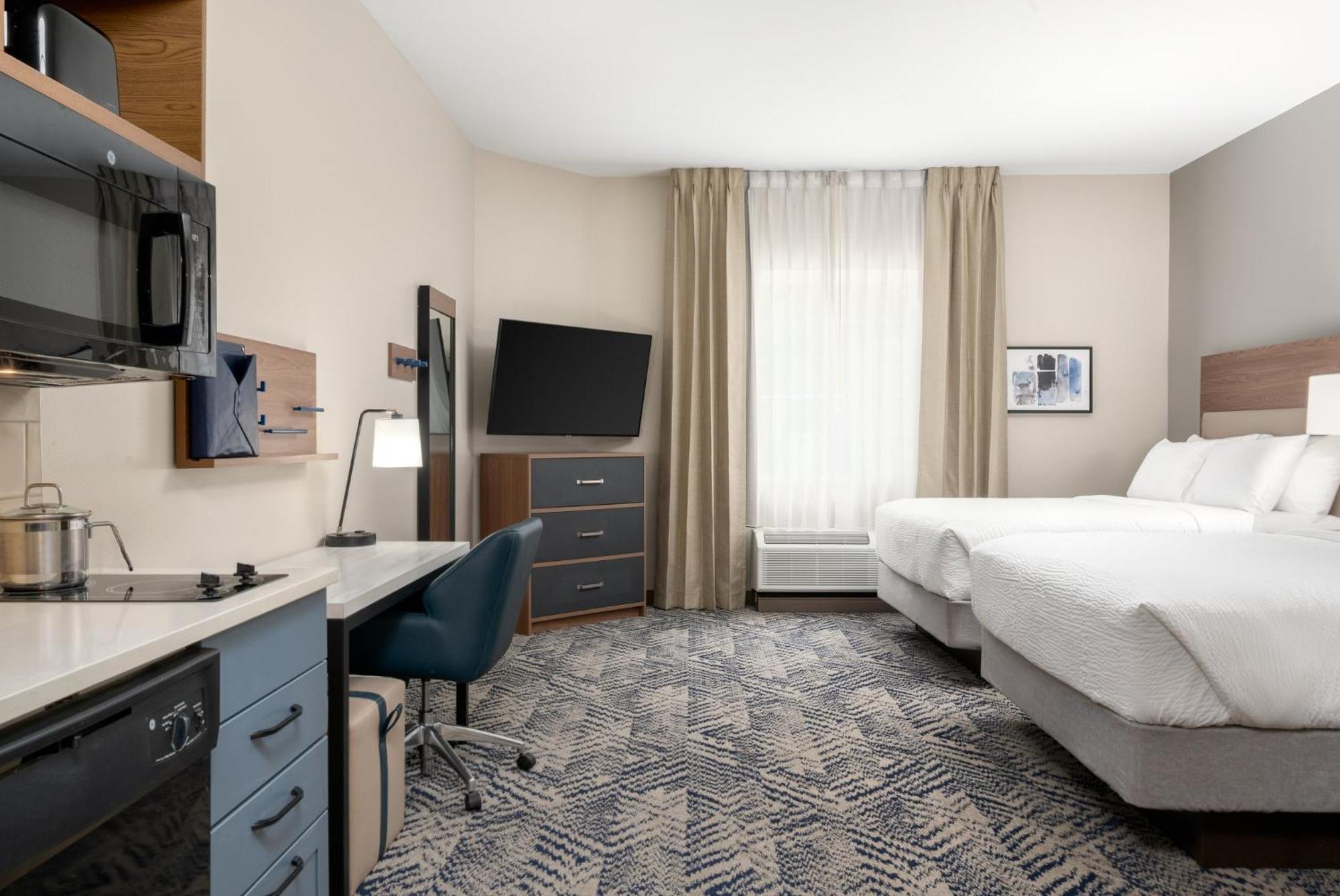 Studio Suite Two Queen Beds