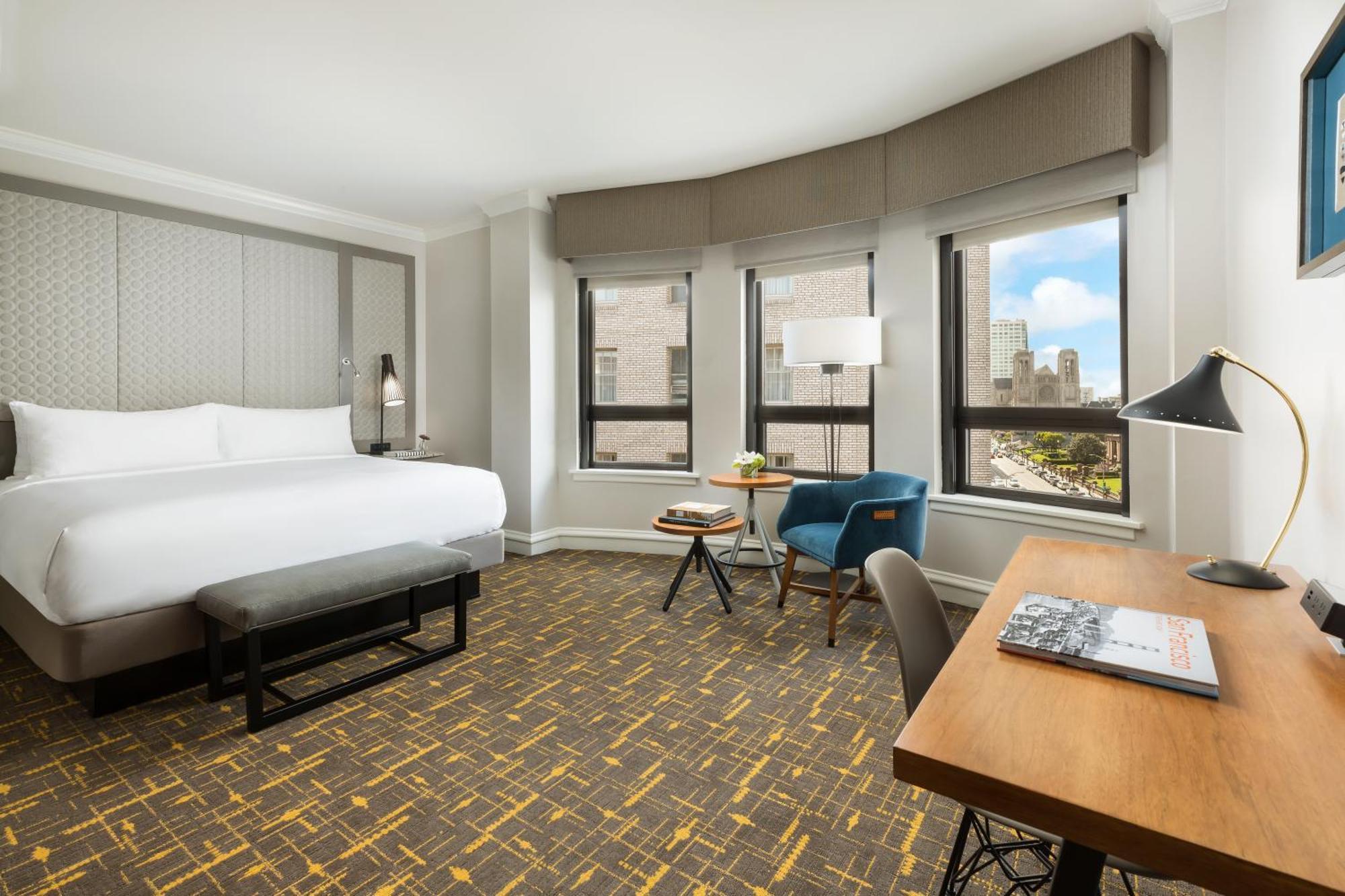 Deluxe King Room
