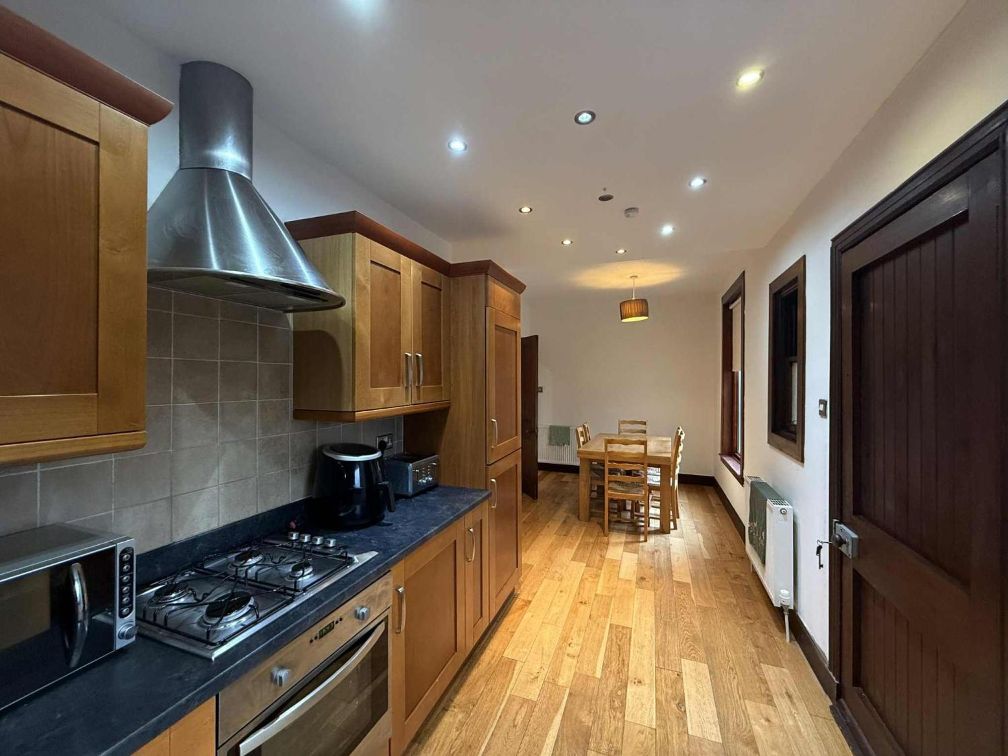 Apartment With Shared Bathroom