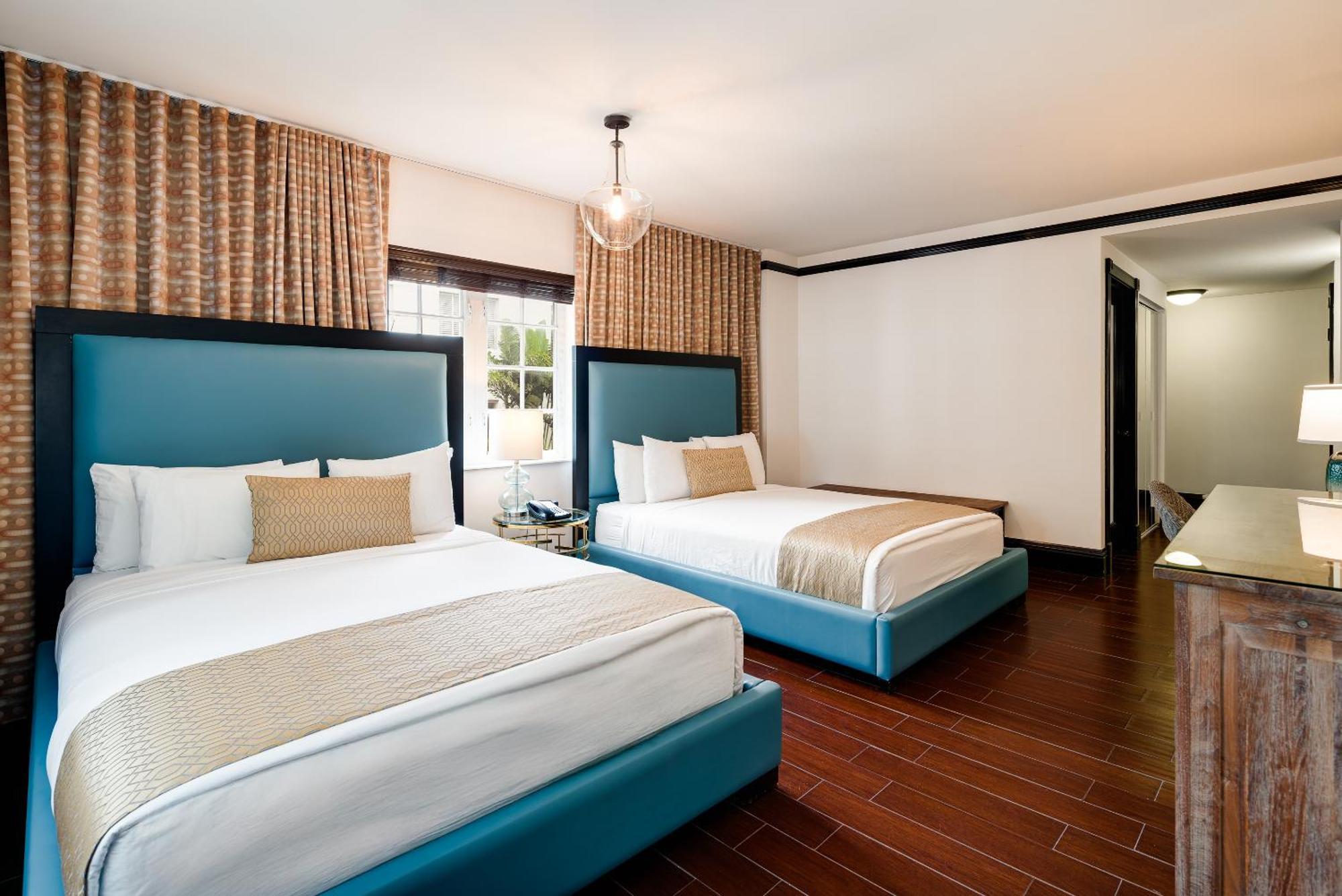 Superior Double Queen Room