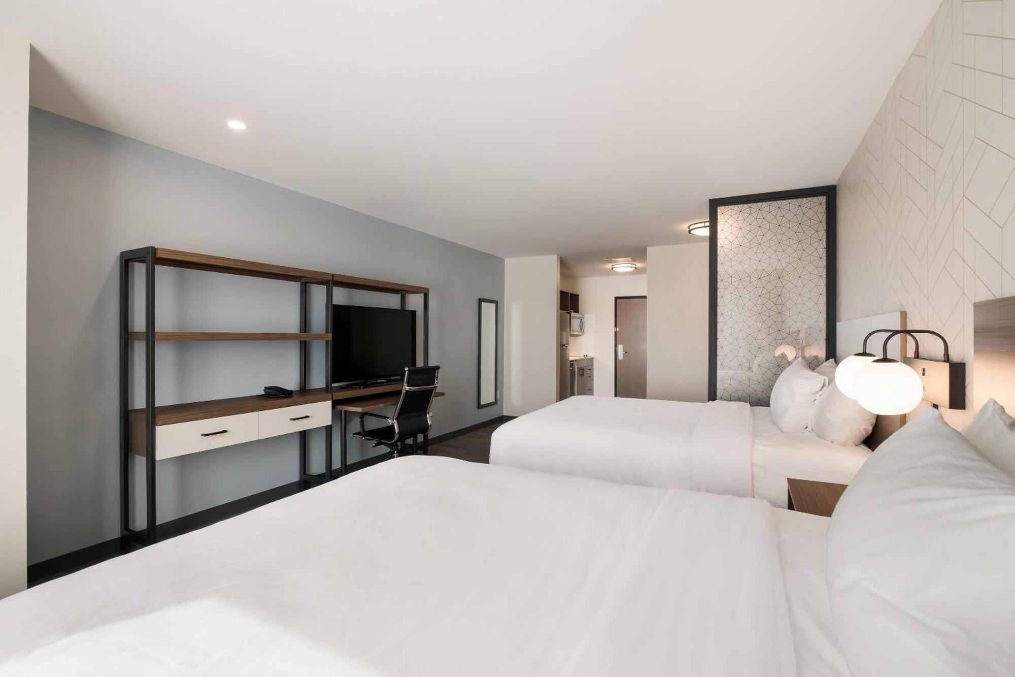 Standard Queen Room Two Queen Beds Non Smoking