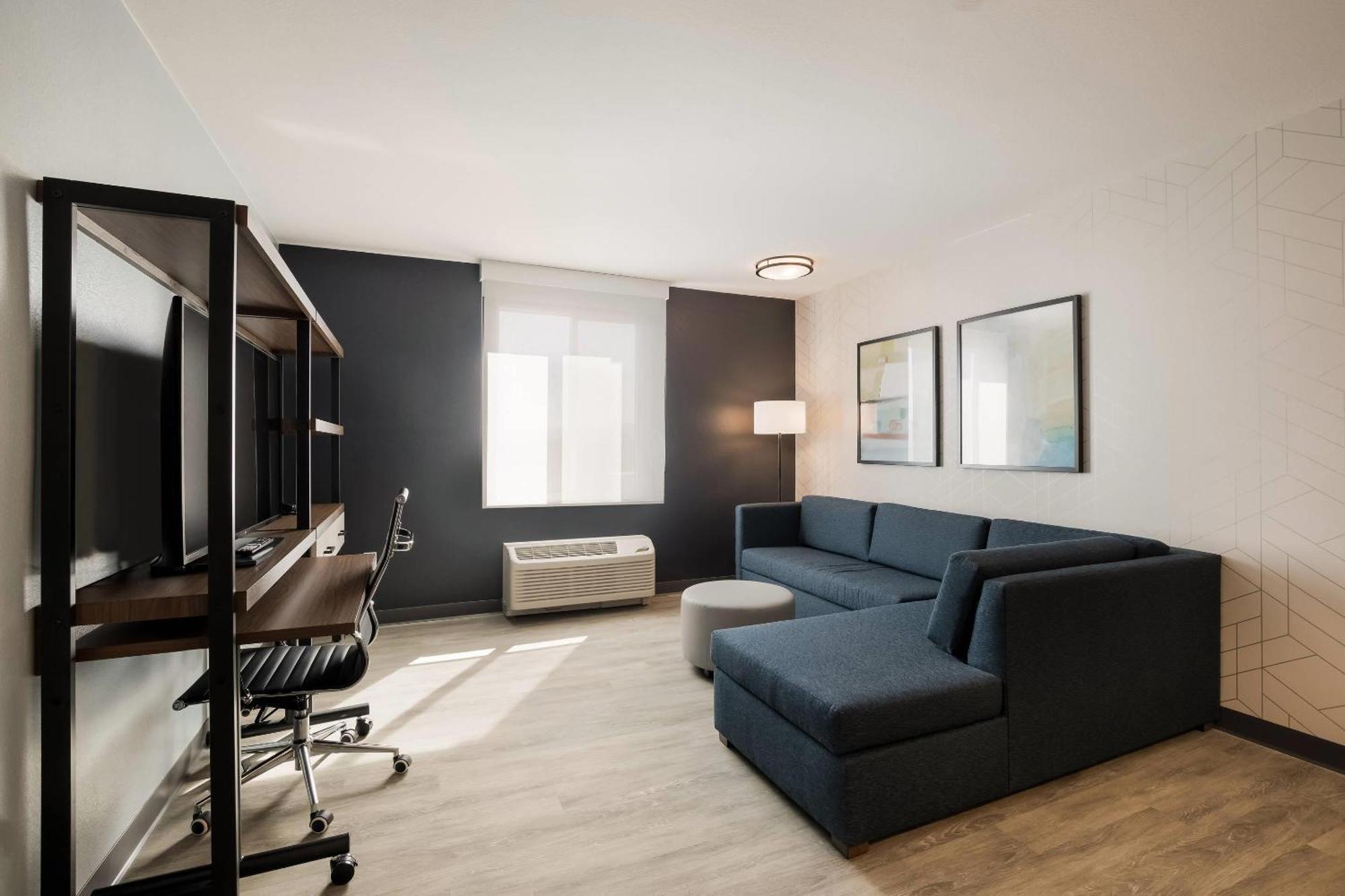 King Suite Sofa Non Smoking