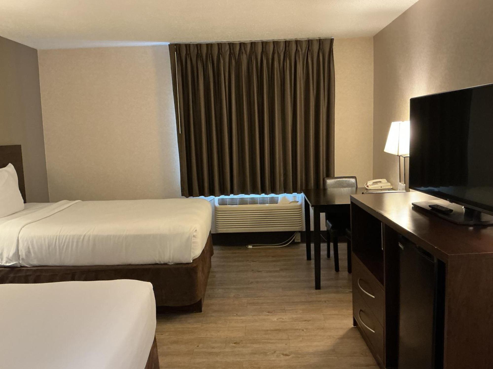 Standard Double Room Two Double Beds Non-Smoking
