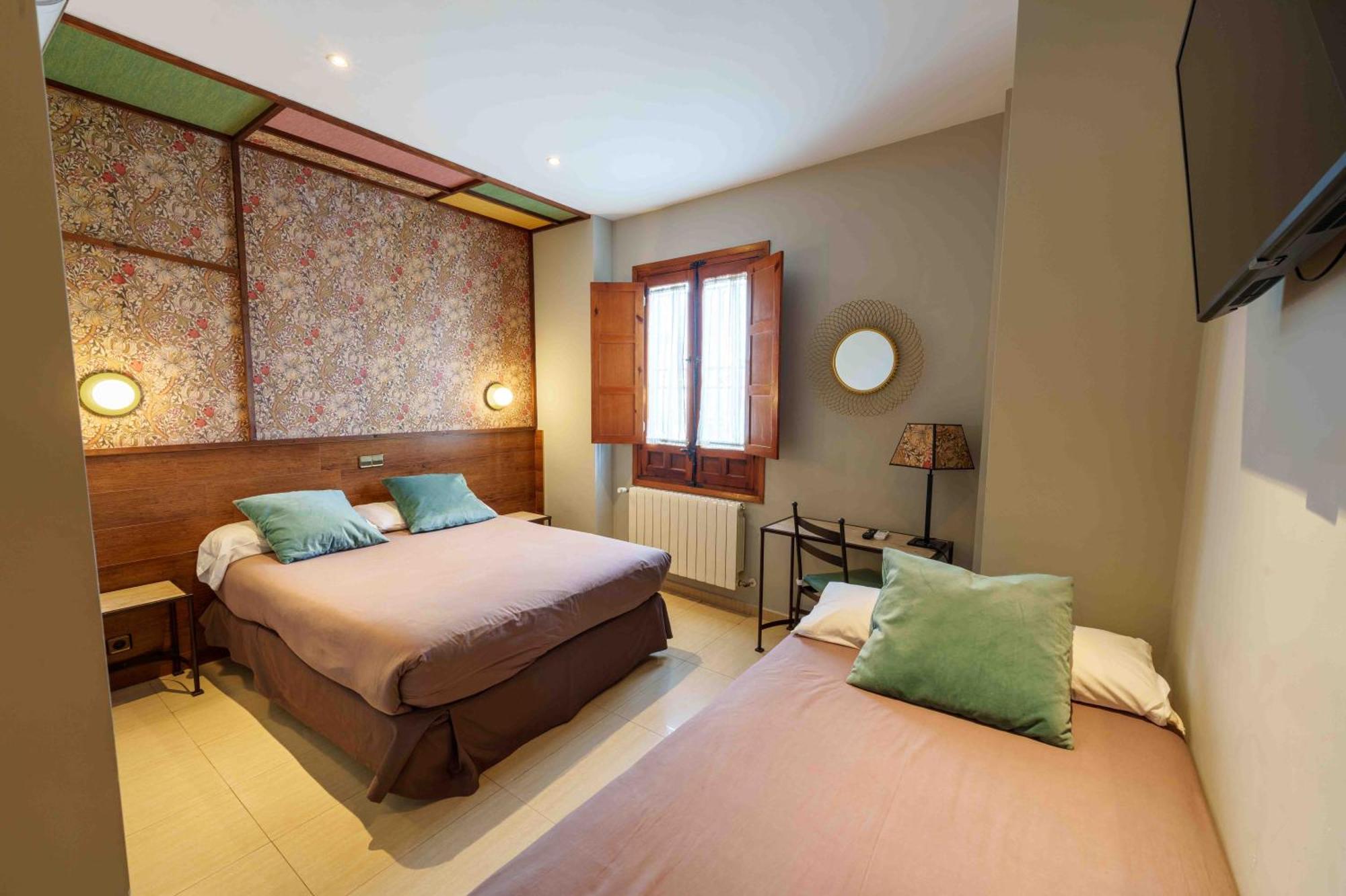 Comfort Triple Room