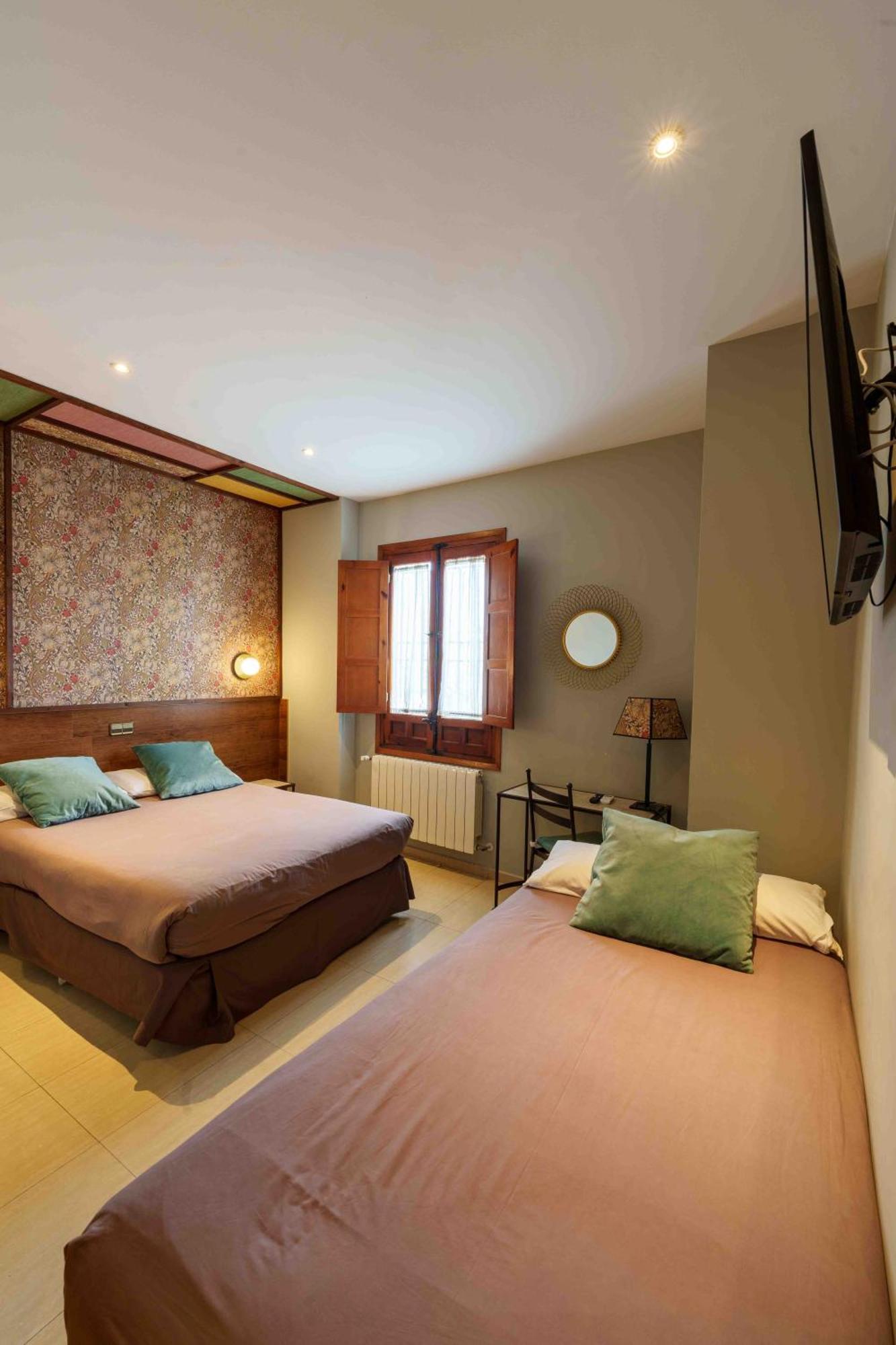 Comfort Triple Room