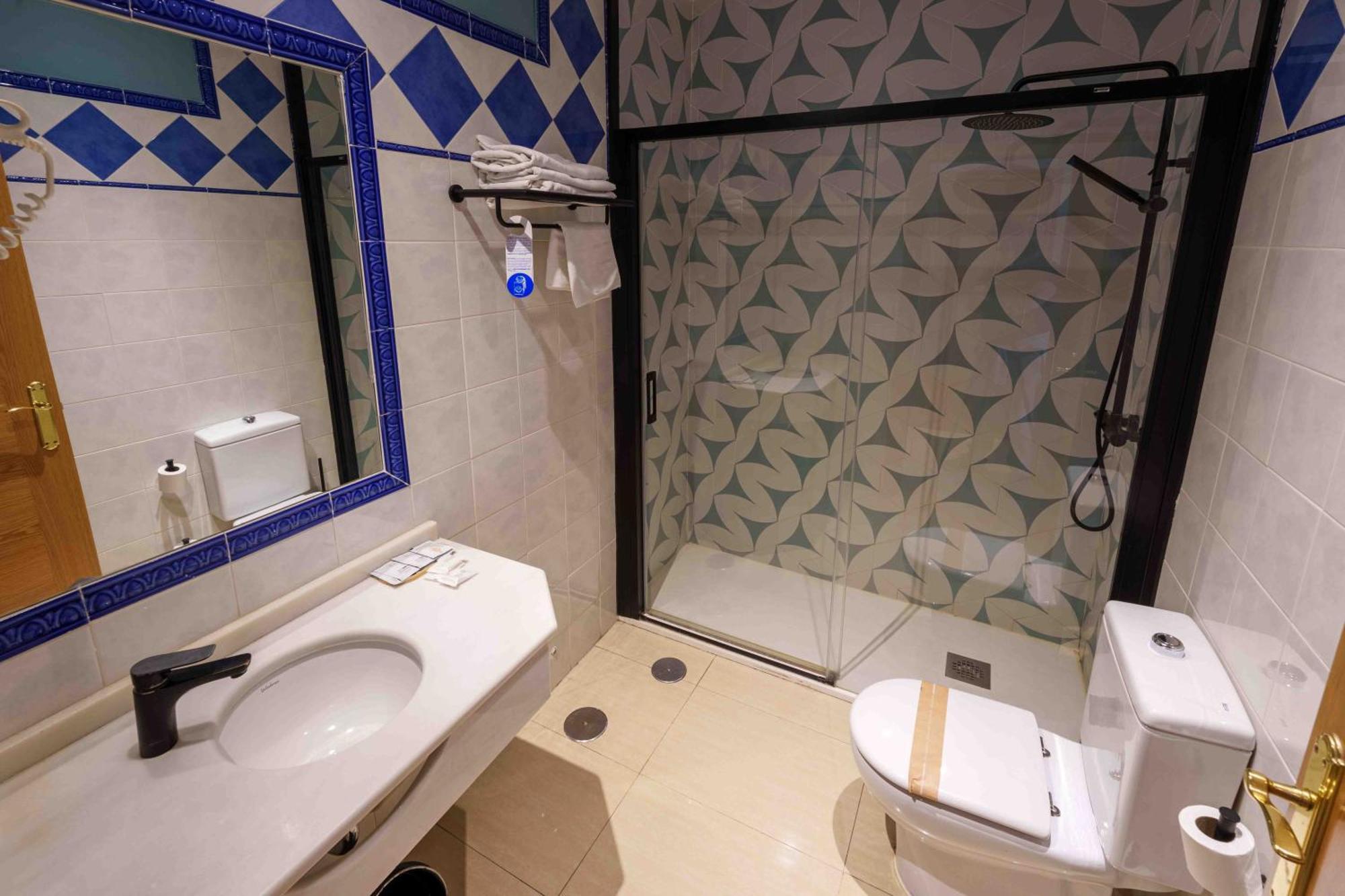 Comfort Triple Room