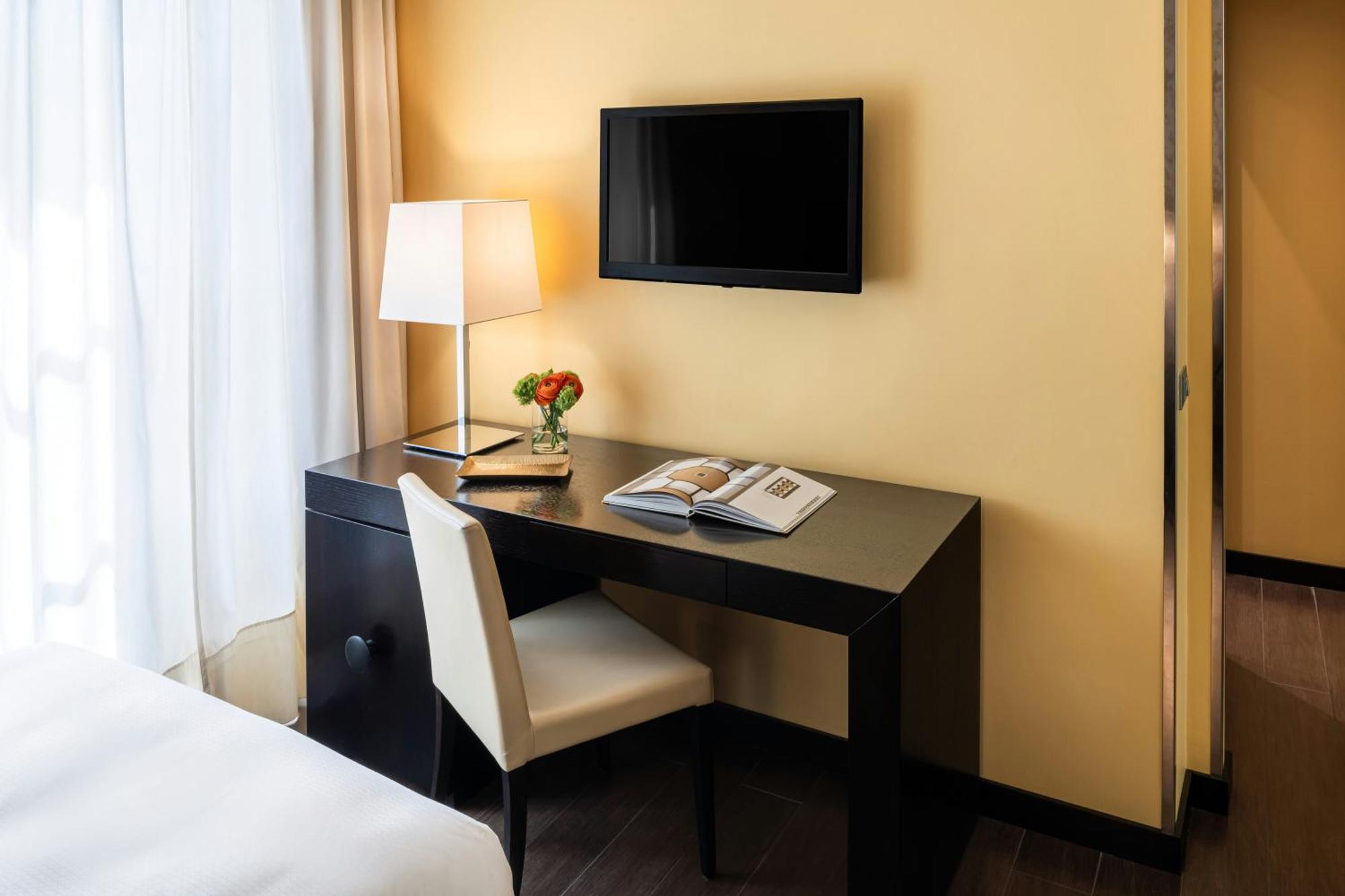 Classic Single Room
