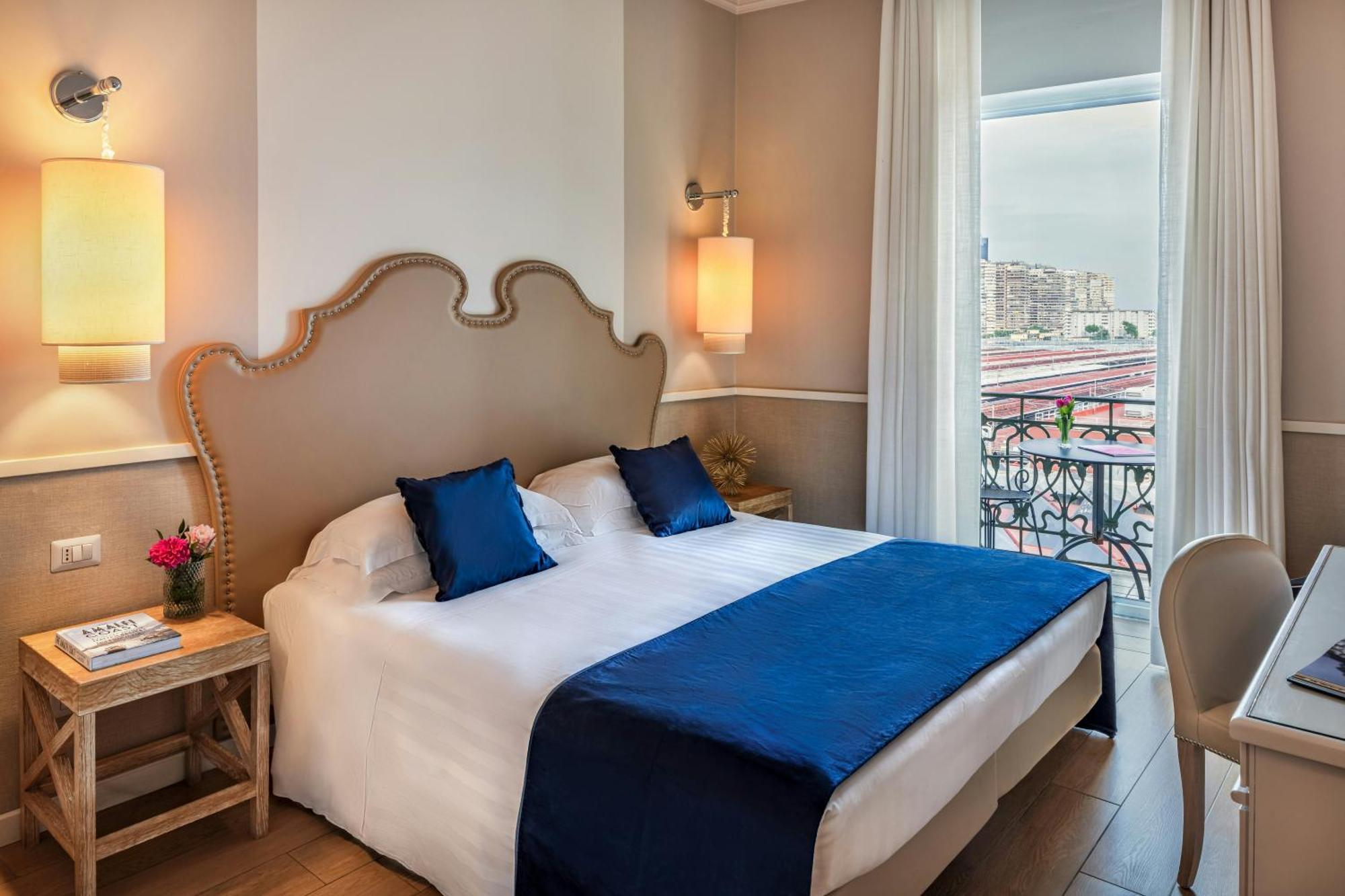 Superior Double or Twin Room Vesuvio View,1729993284:JPEG