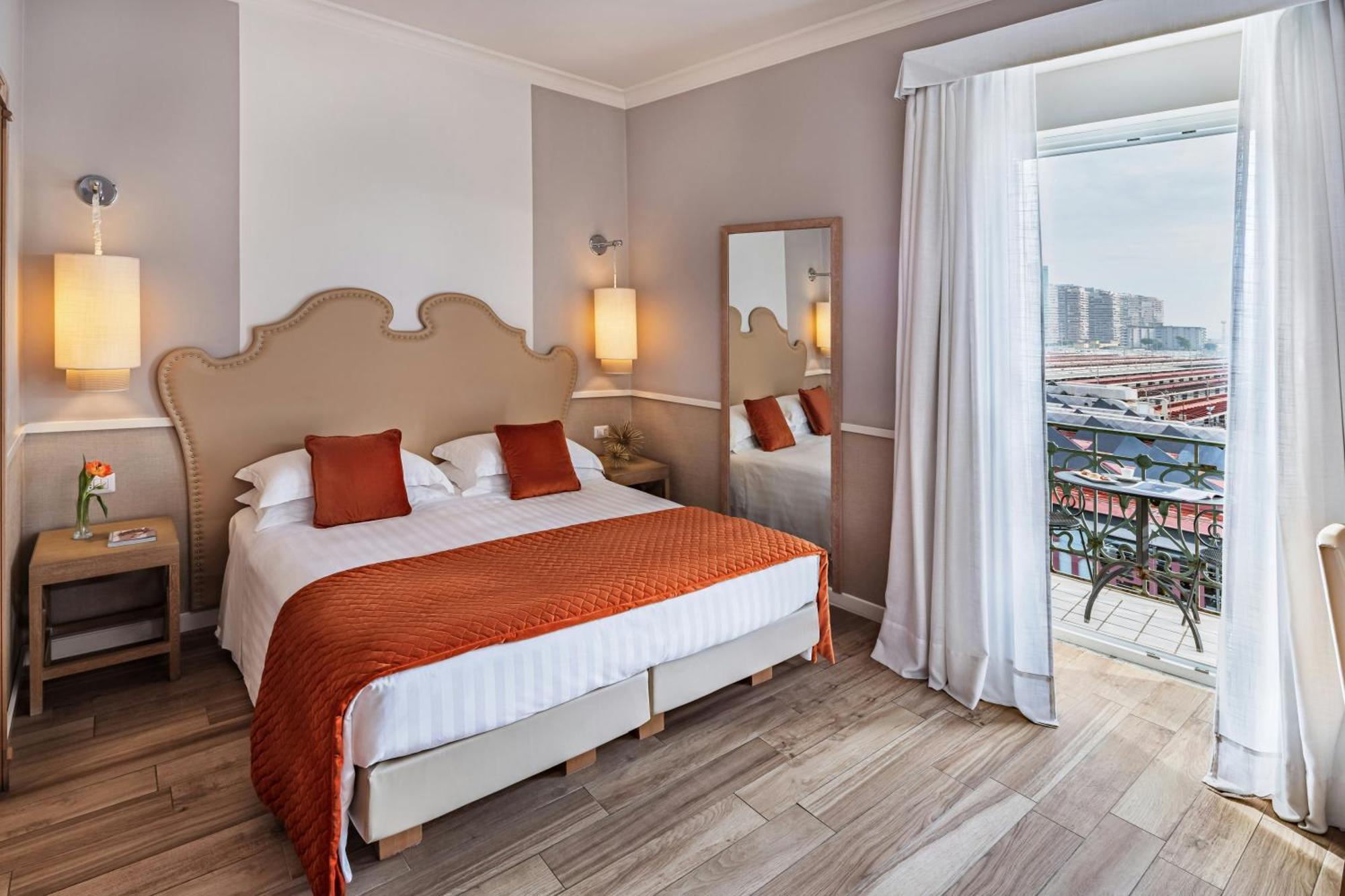 Deluxe Double or Twin Room Vesuvio View,1729993378:JPEG