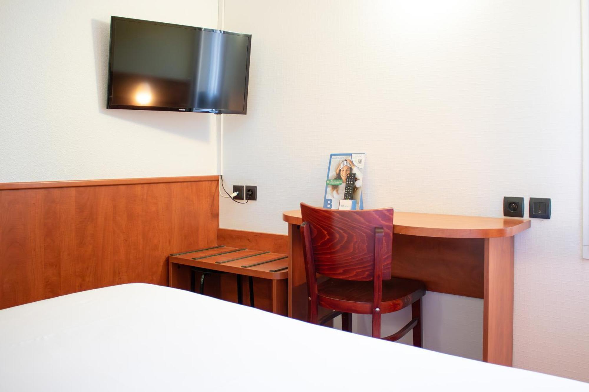 Double Room Air Conditioning