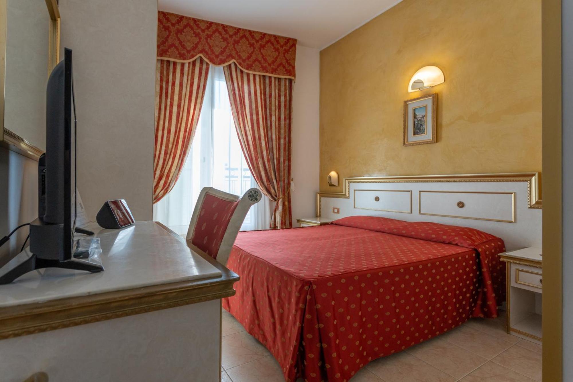 Standard Double or Twin Room Balcony