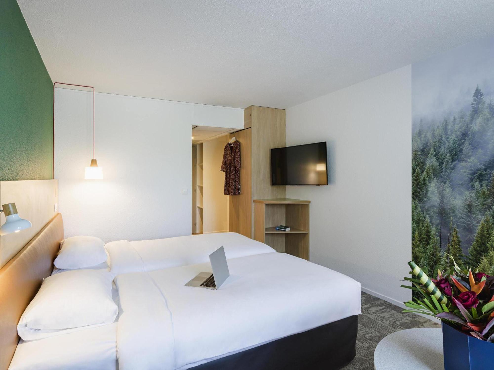 Chambre pour Personnes à Mobilité Réduite avec 1 Lit Double