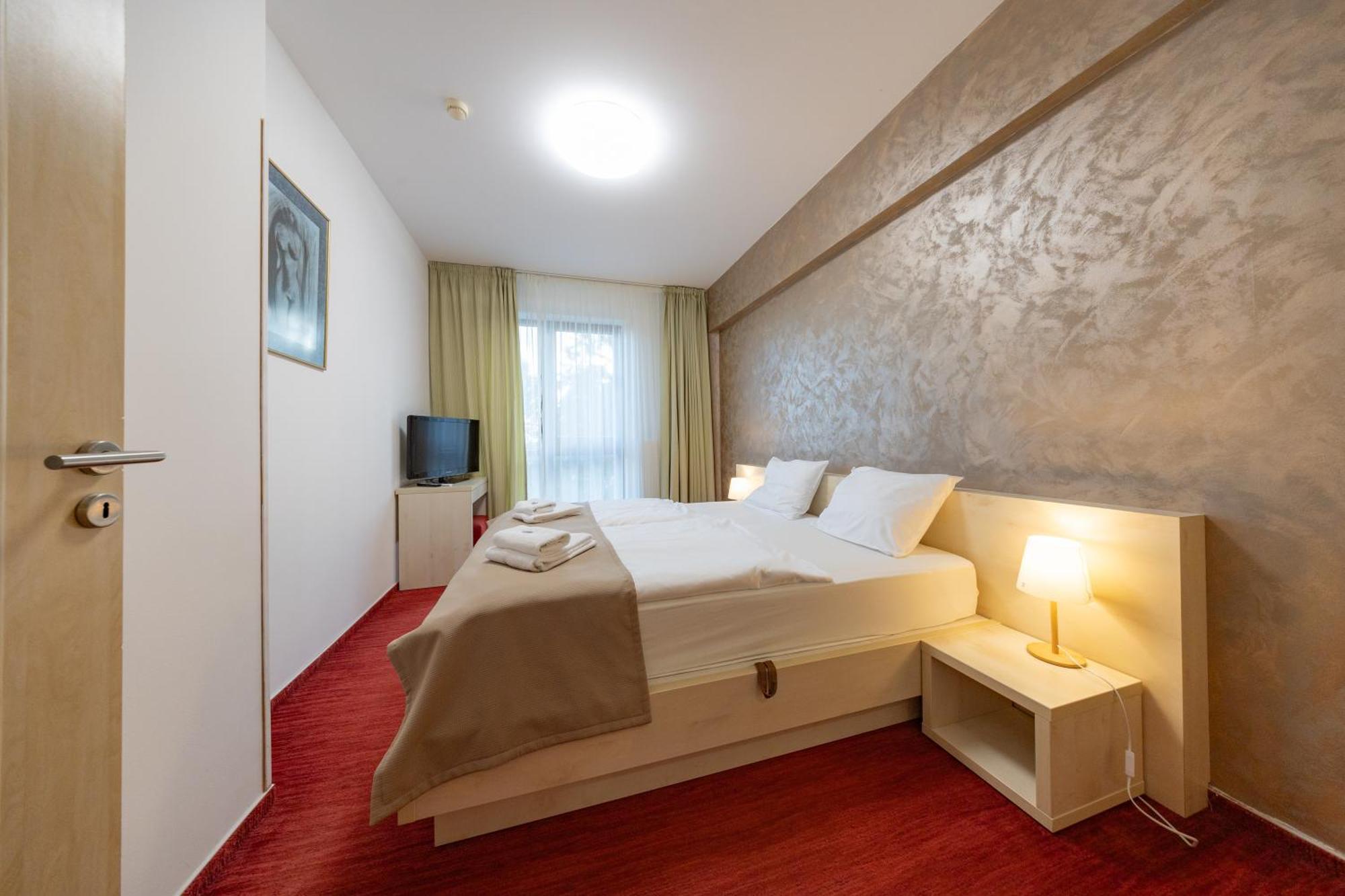 Comfort Apartment with Balcony