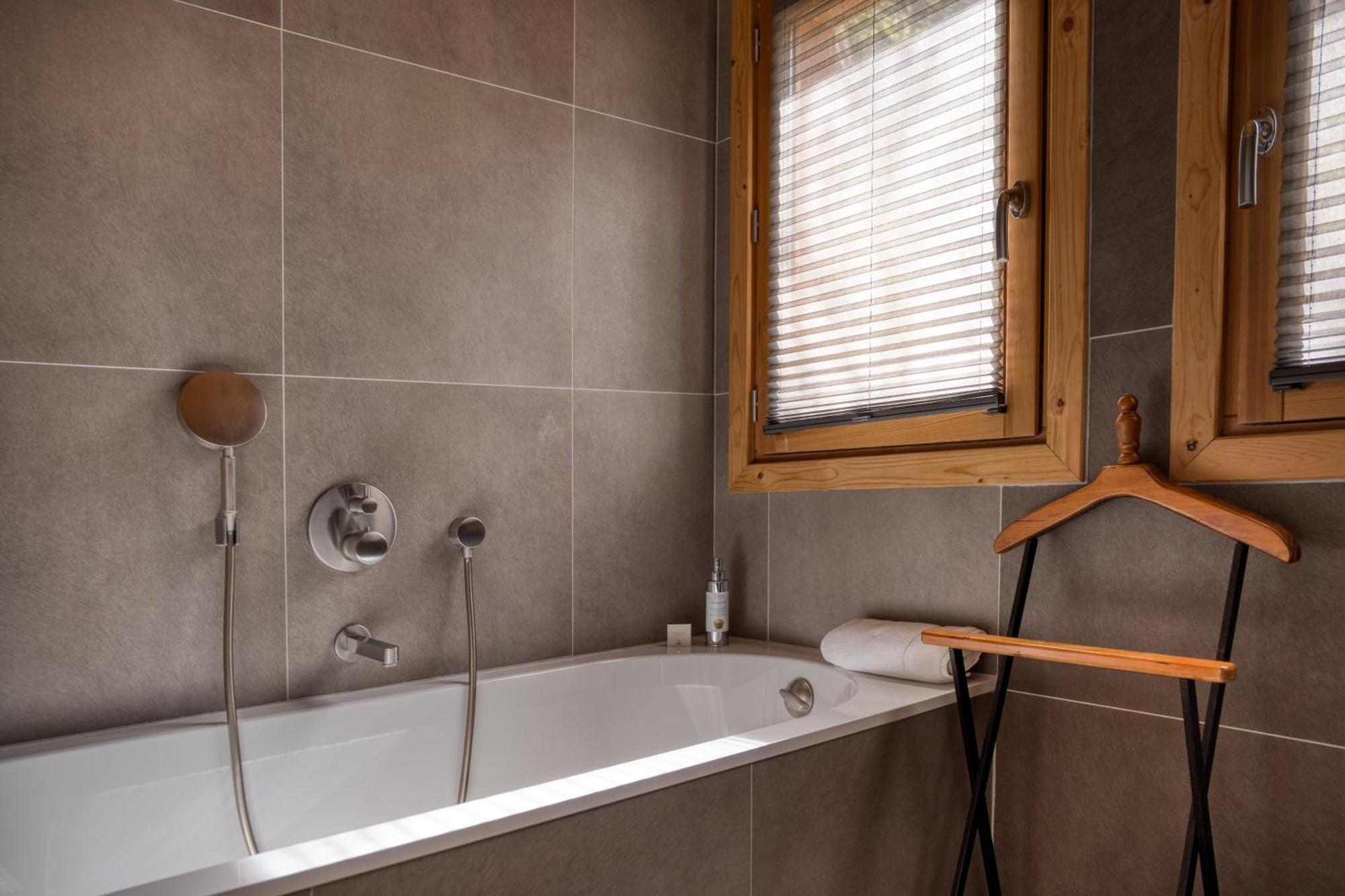 Private Chalet,1730021539:JPEG