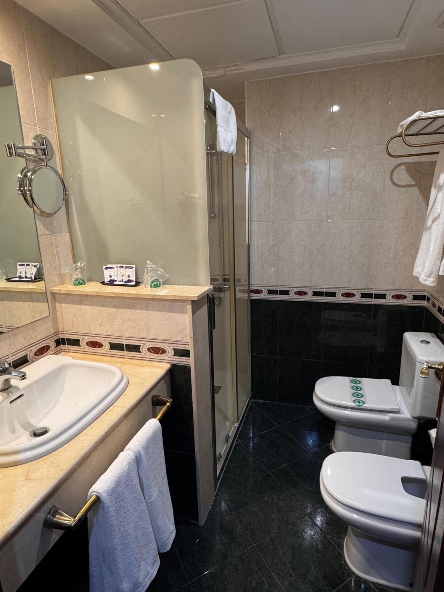 Basic Double Room