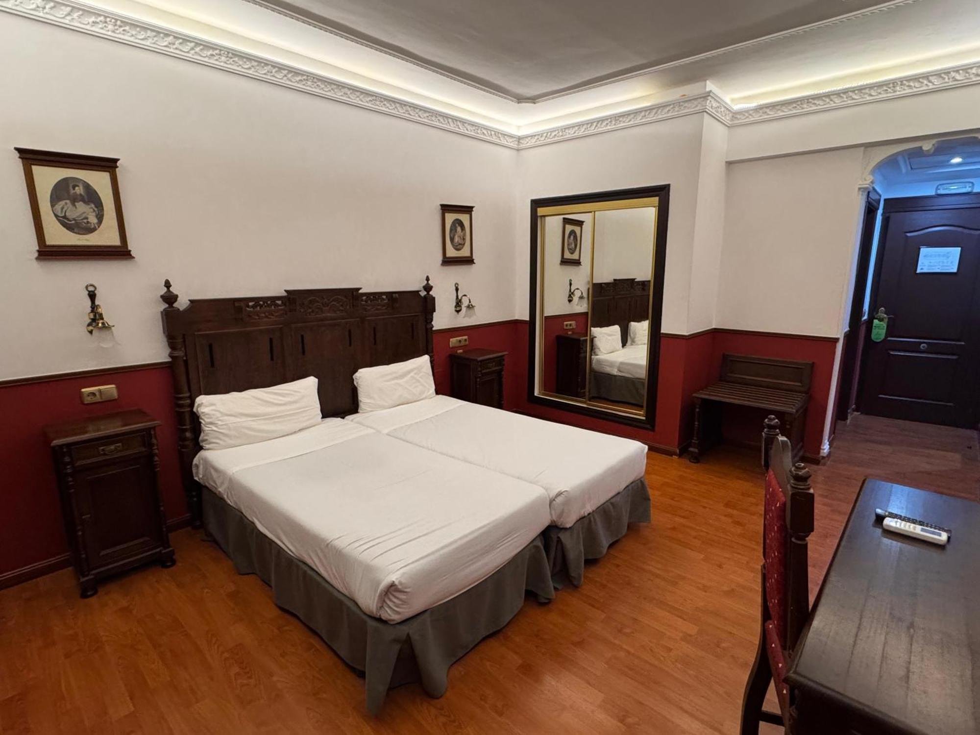 Basic Double Room