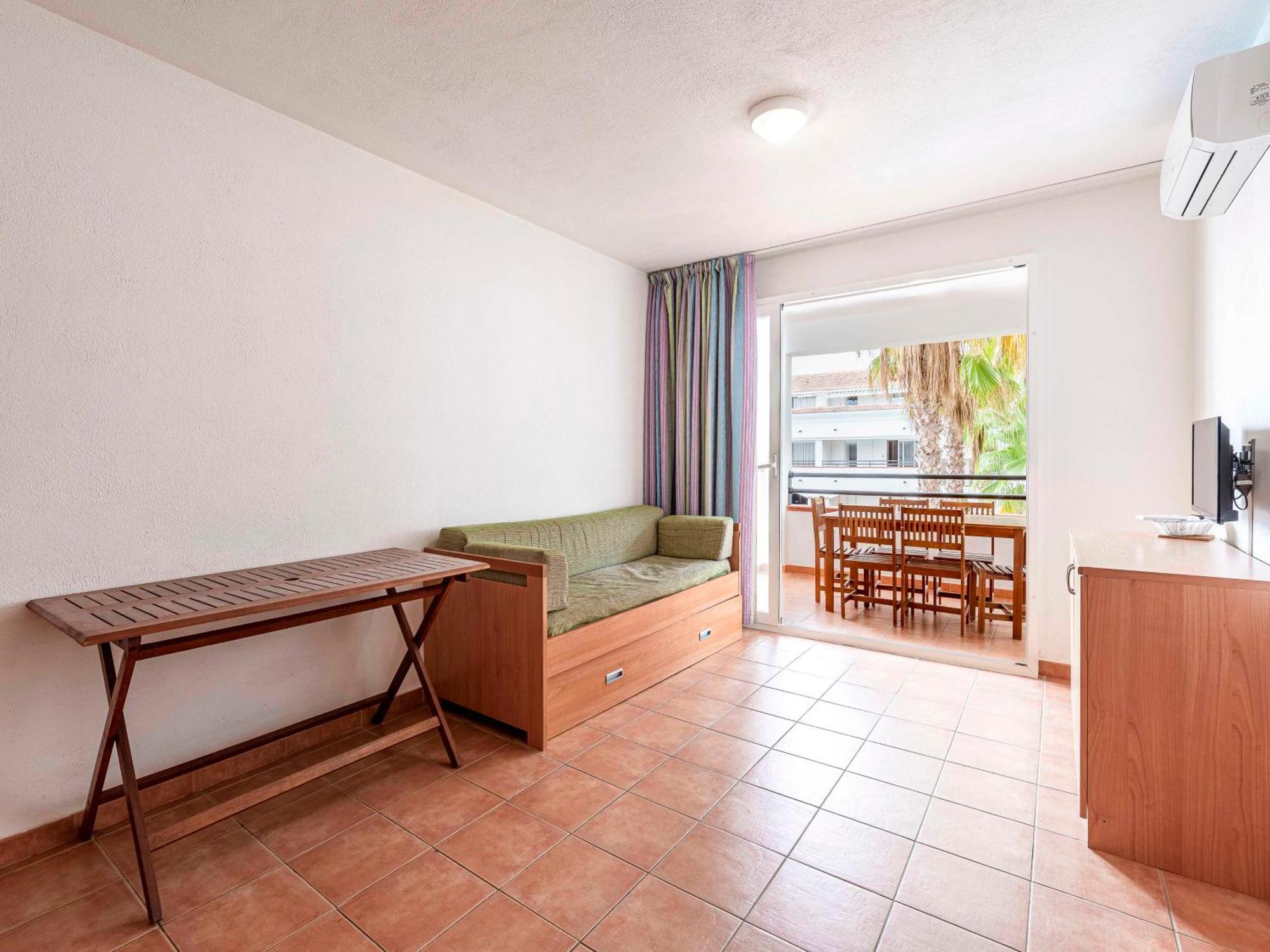 Two-Bedroom Apartment Sea View,1730036665:JPEG