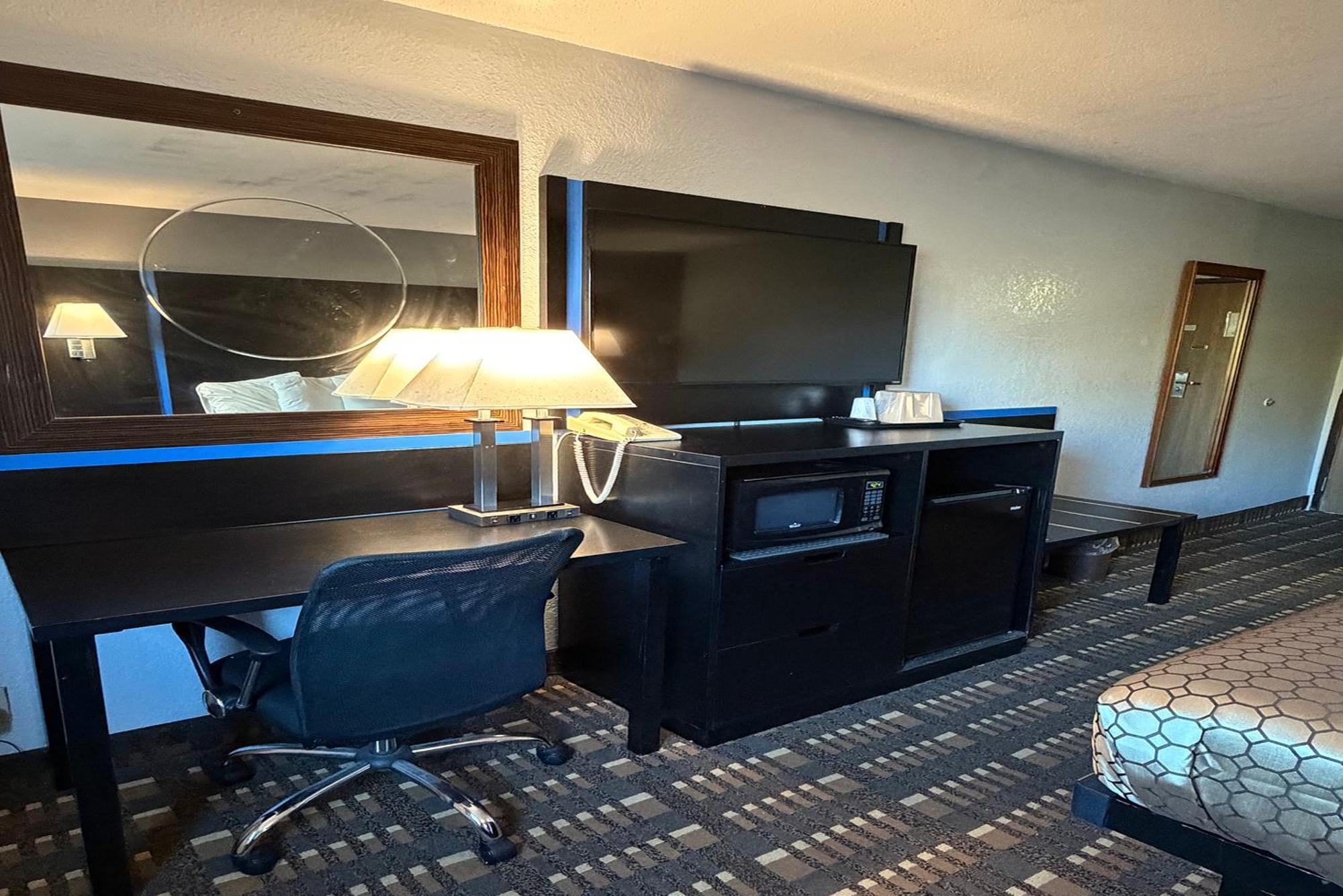 Standard King Room