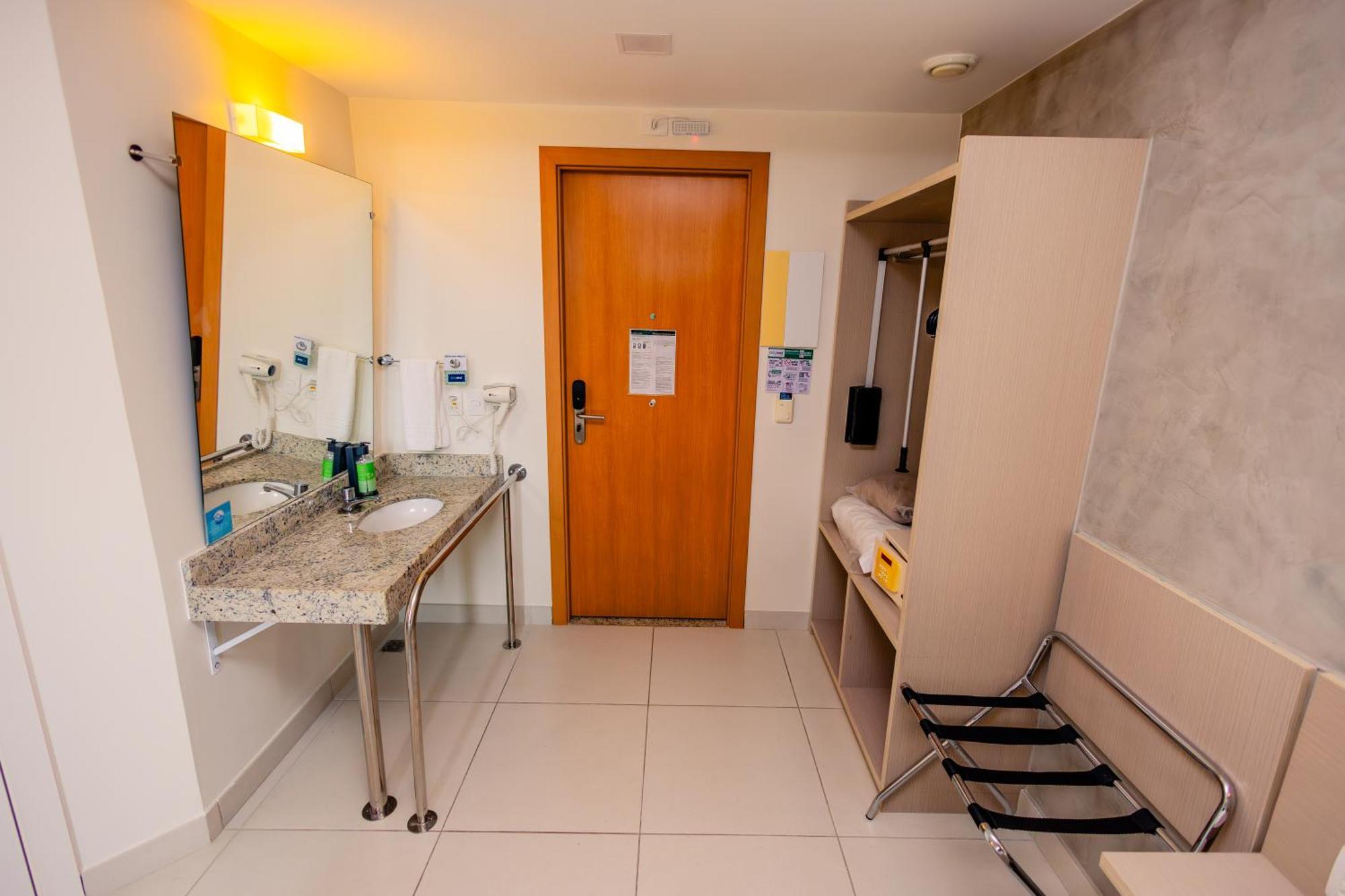 Apartment Accessible