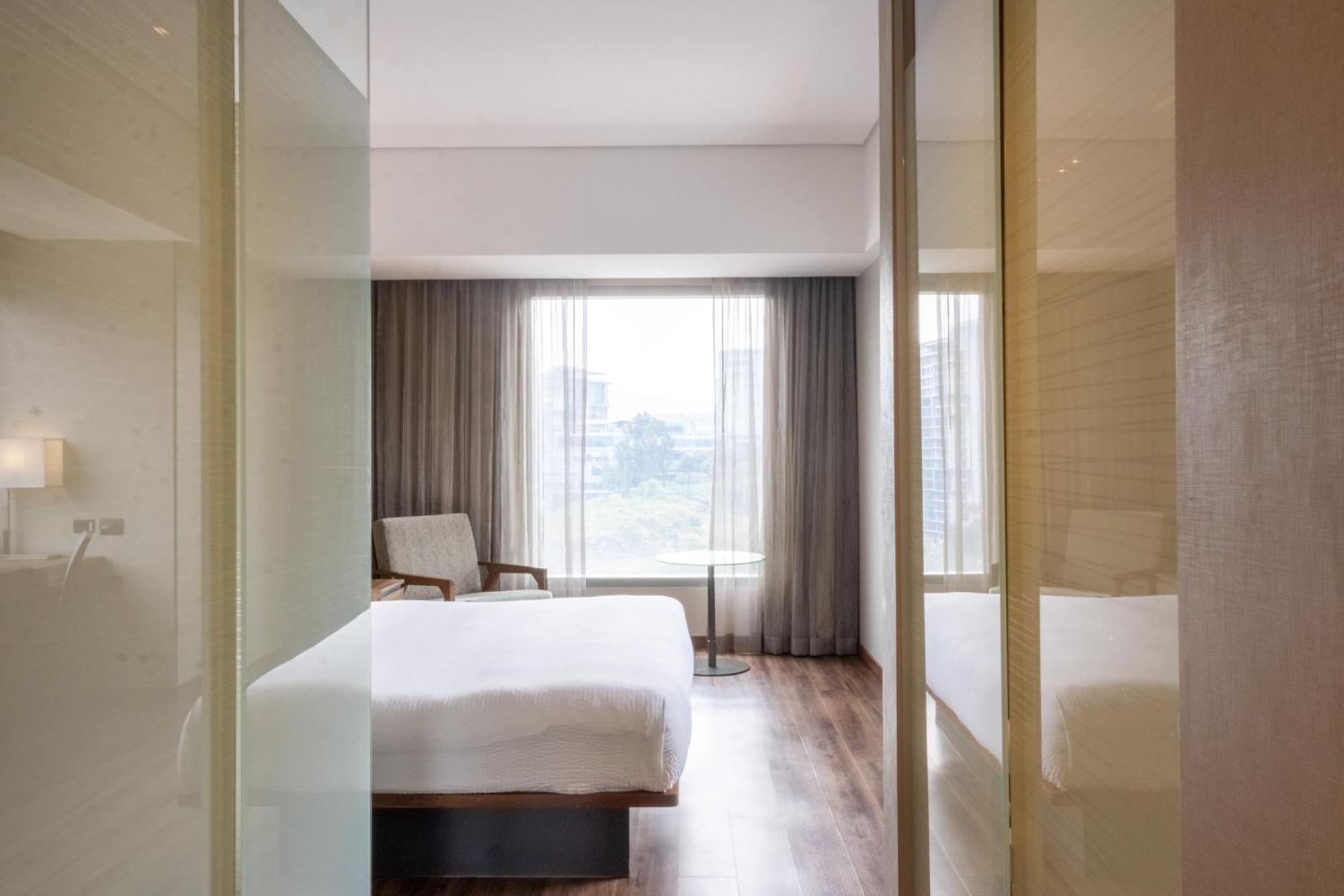 Lifestyle King Size Room