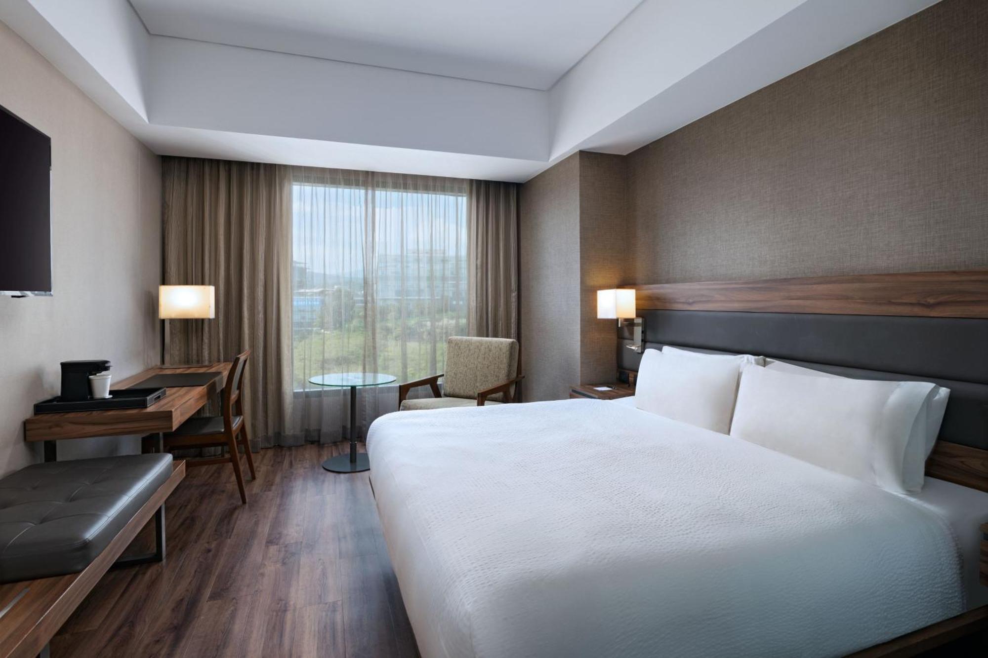 Lifestyle King Size Room