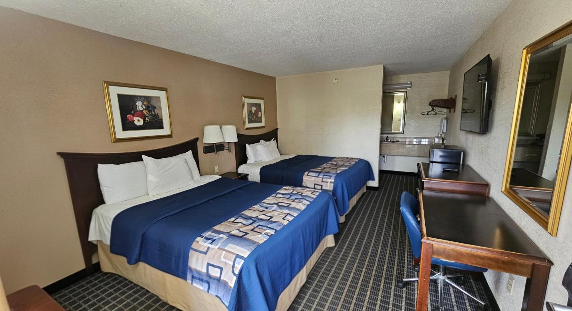 Queen Room