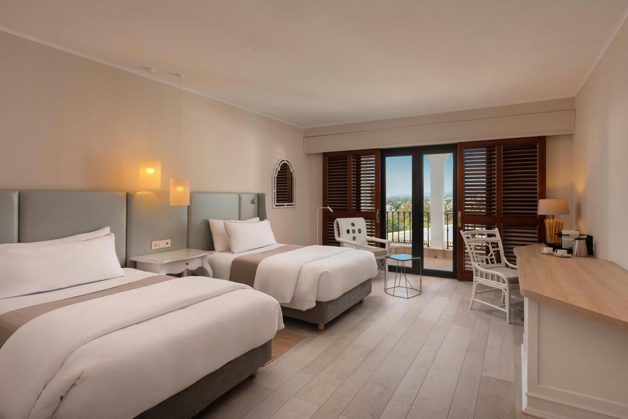 Classic Twin Room Panoramic View