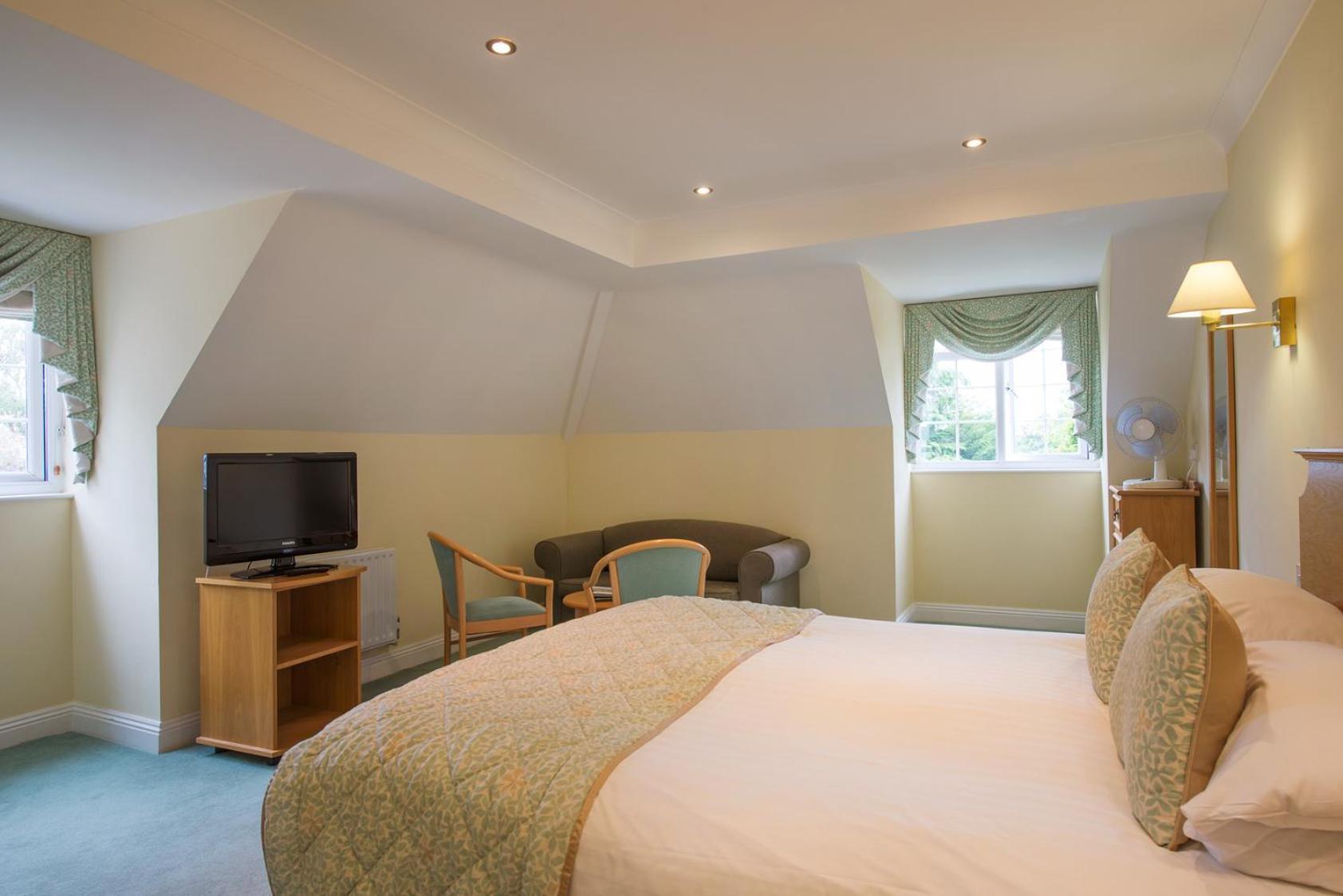Comfy Deluxe Double sleeps 4