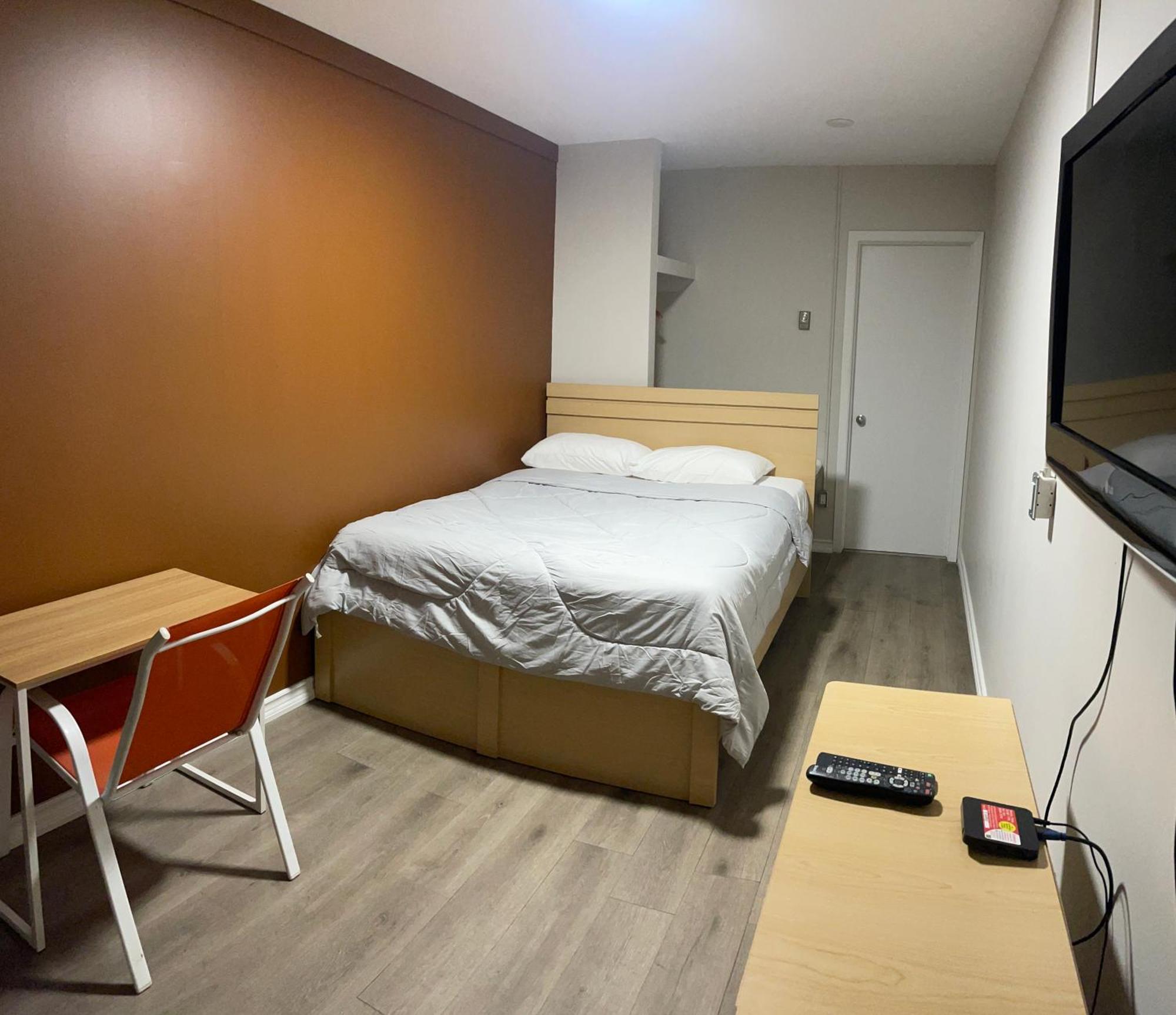 Queen Room