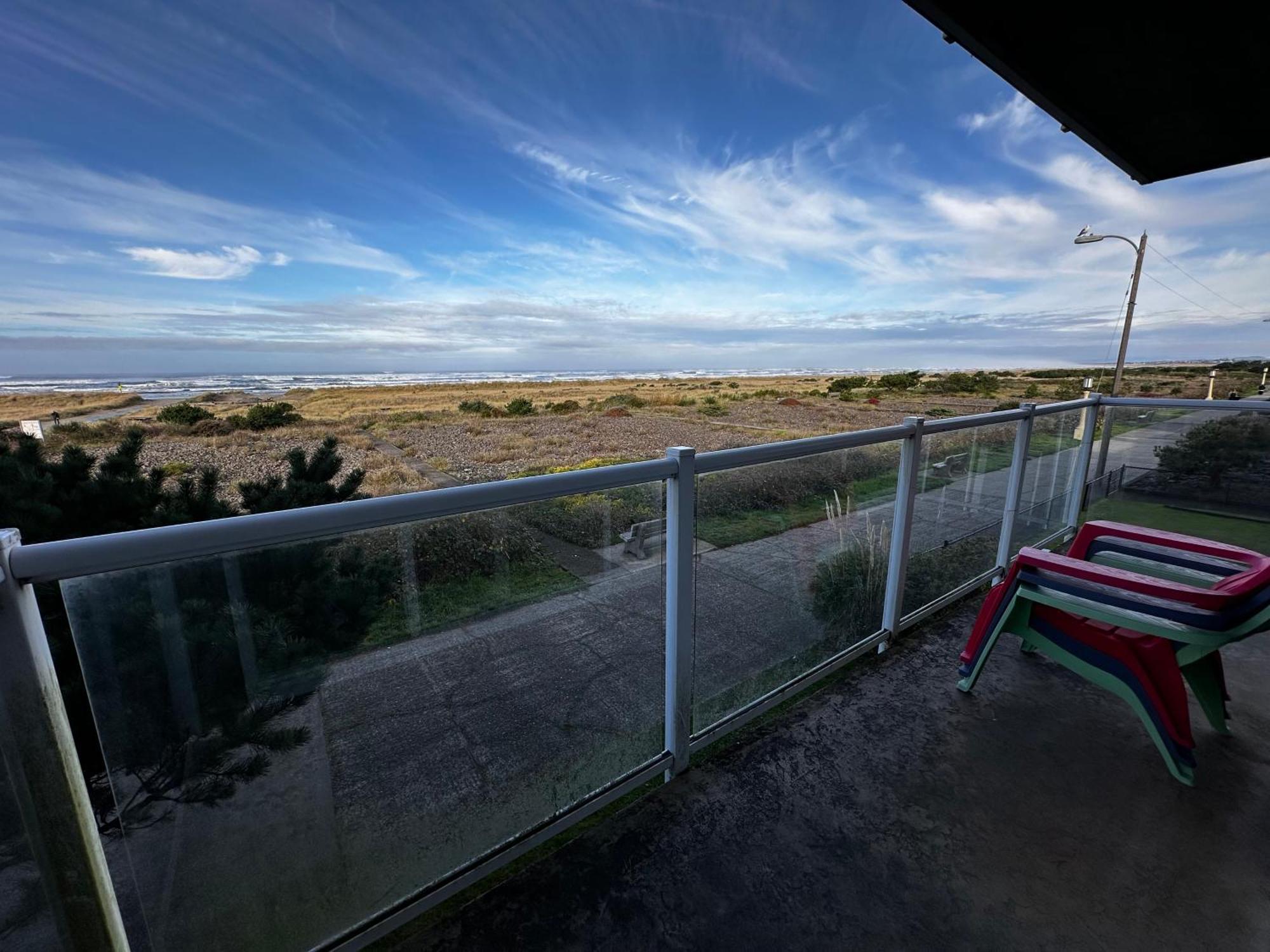 Oceanfront Deluxe 2 Bedroom Suite