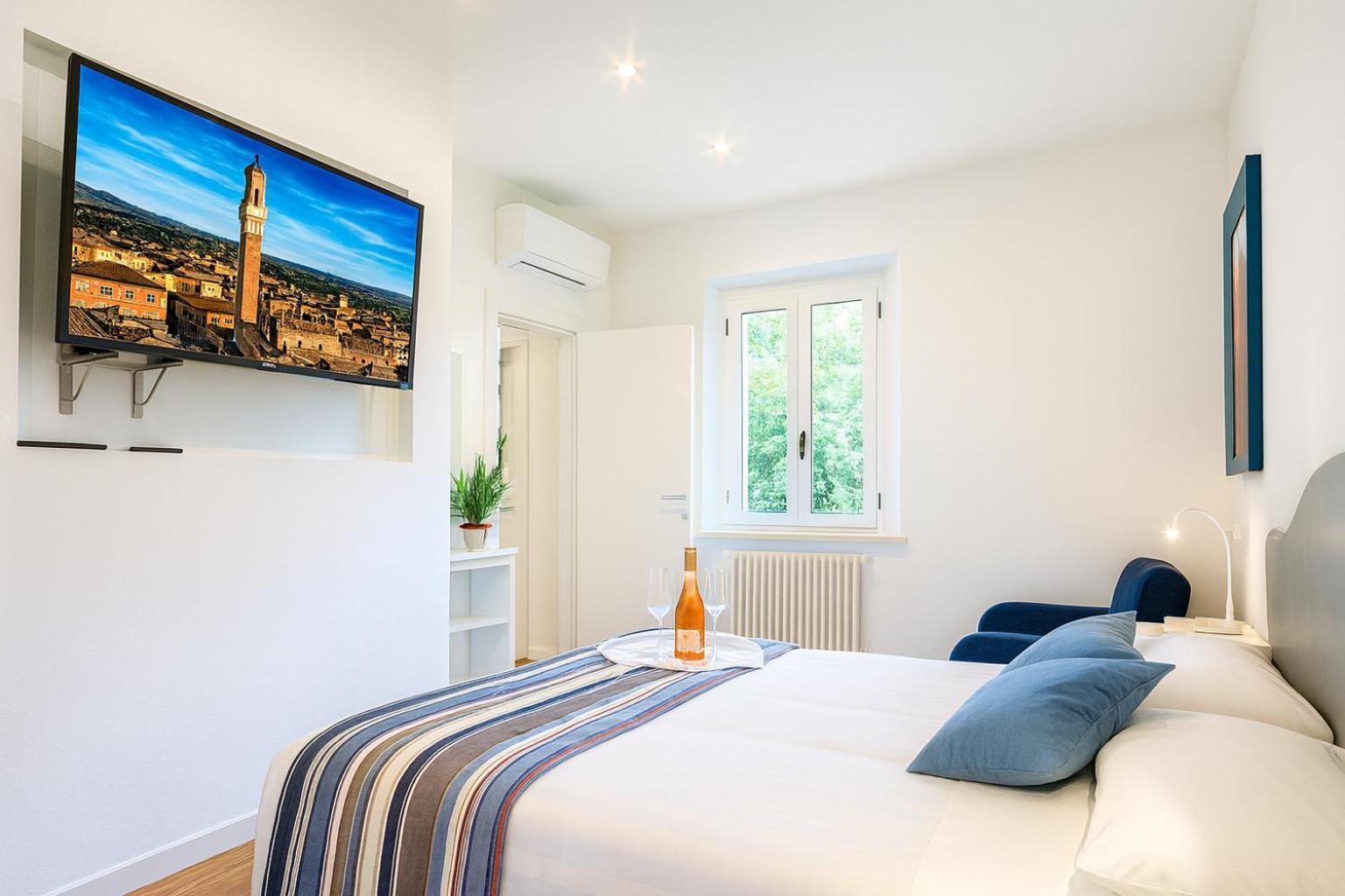 One-Bedroom Apartment Garden View