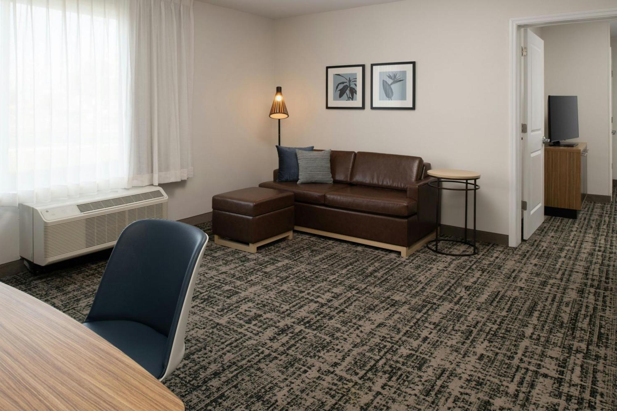 One-Bedroom King Suite