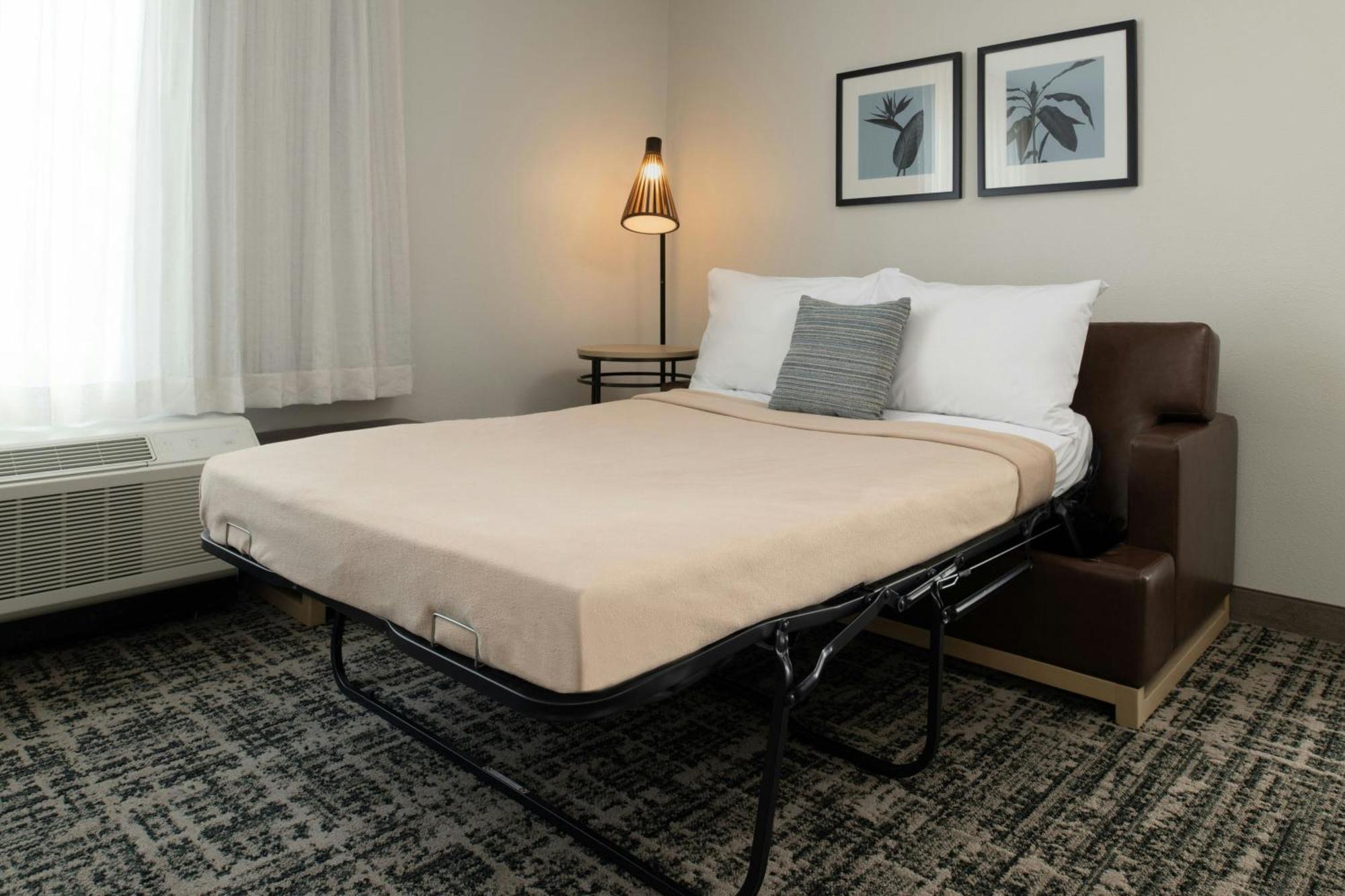 One-Bedroom King Suite