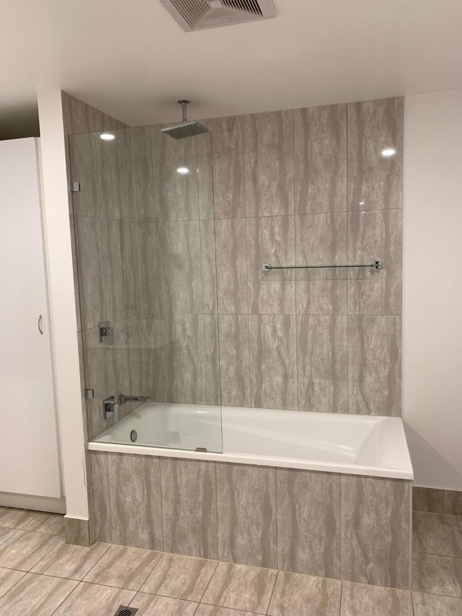 Deluxe One-Bedroom Apartment Non Pet Friendly