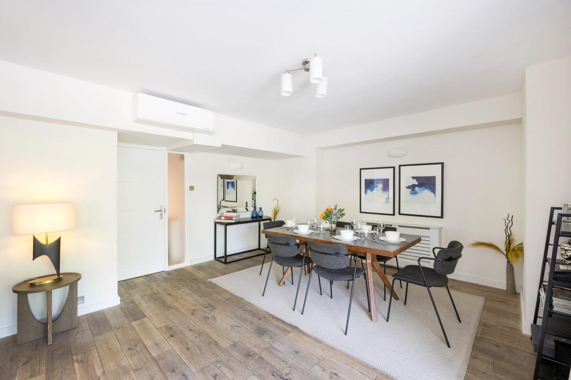 The Kensington Gardens Apartment
