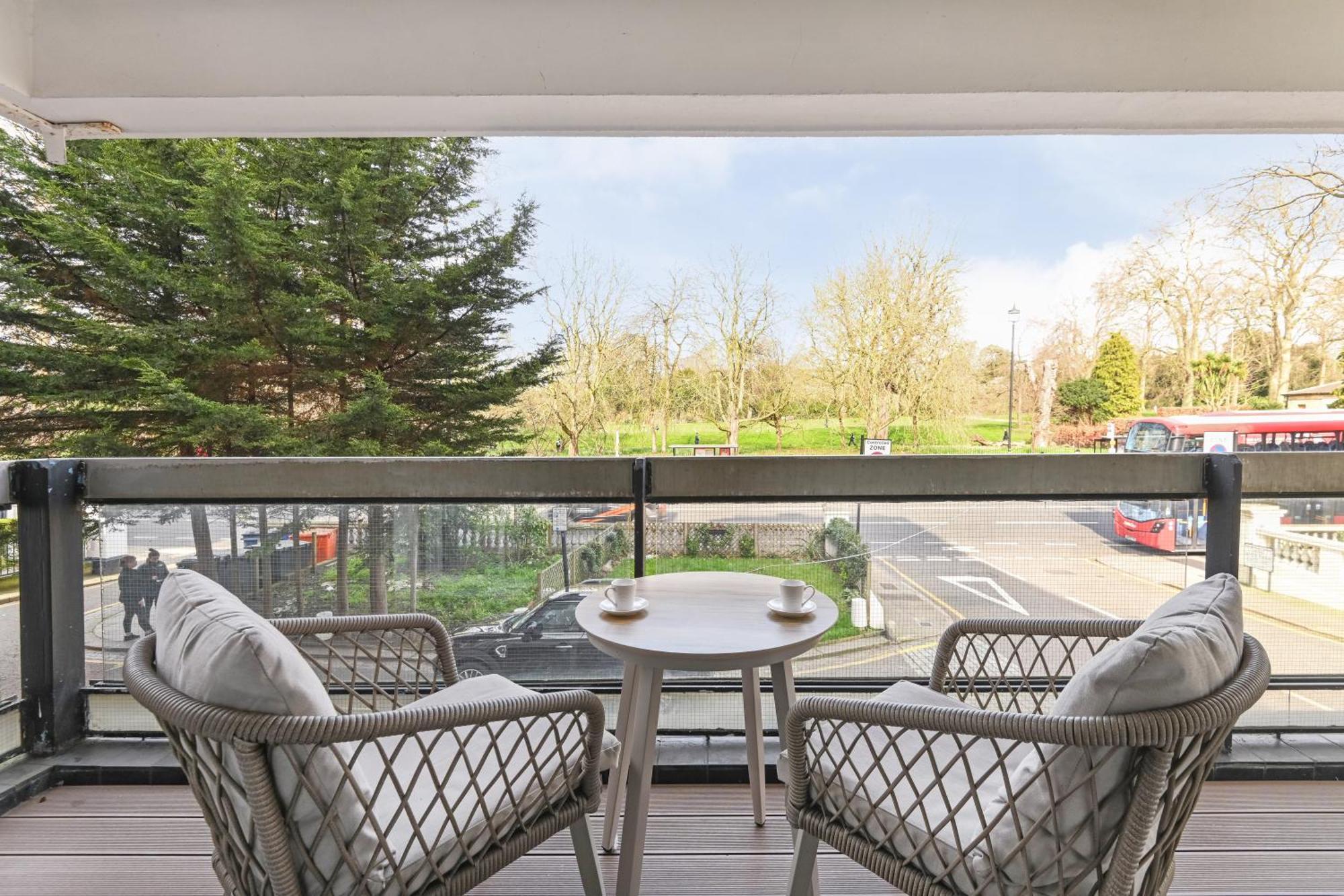 The Kensington Gardens Apartment