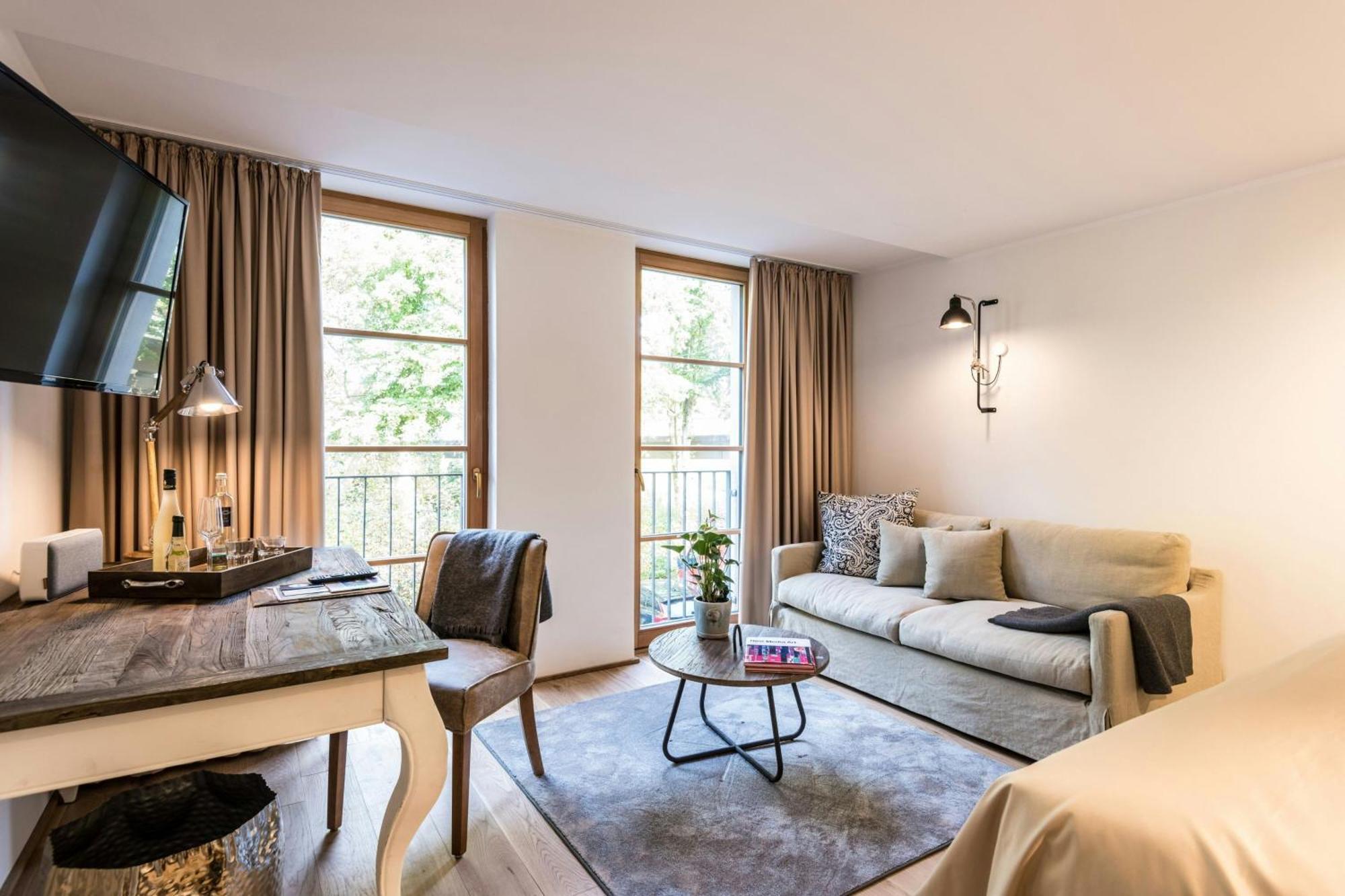 Park Superior Zimmer mit Kingsize-Bett und Gartenblick