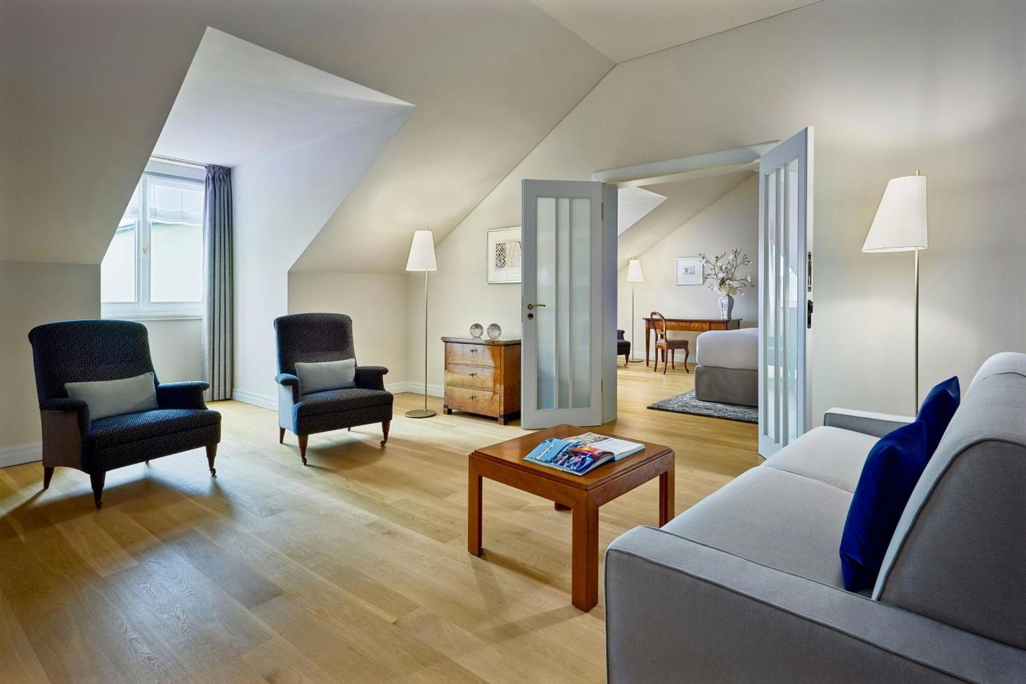 Double Suite Sofa Bed City View